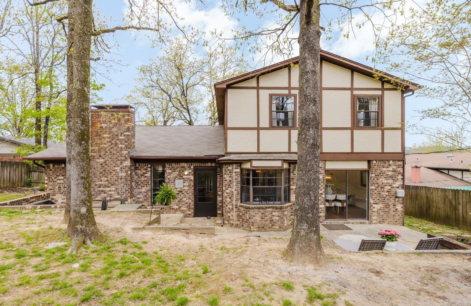 18 Shawnee Forest Cove  Little Rock, AR