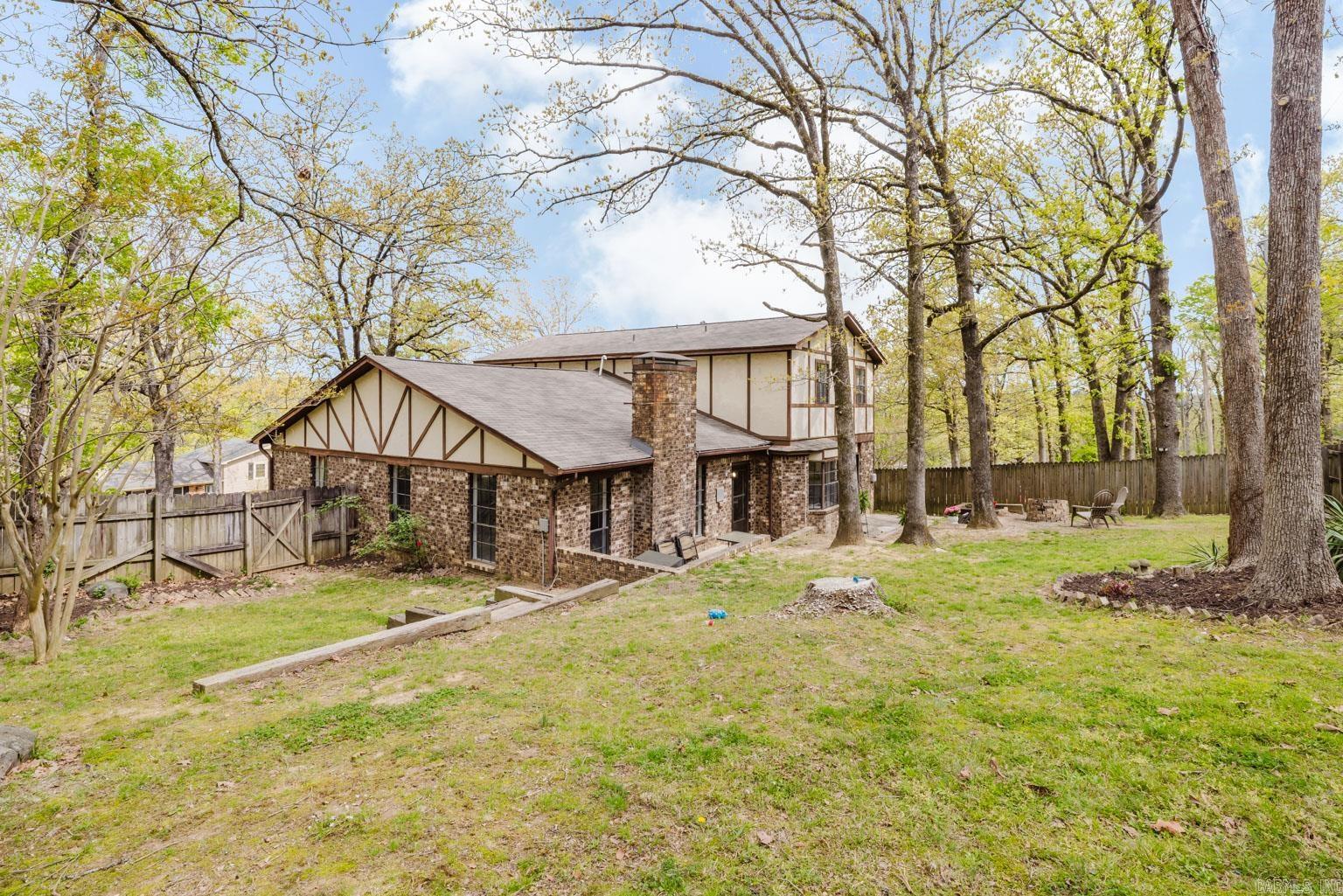 18 Shawnee Forest Cove  Little Rock, AR