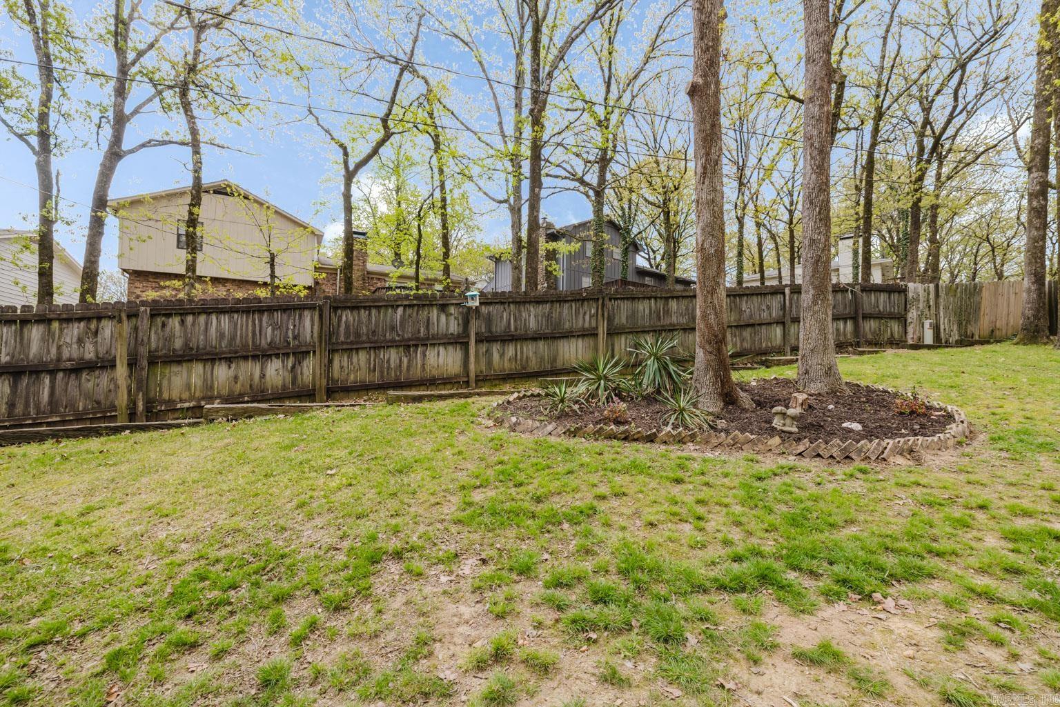 18 Shawnee Forest Cove  Little Rock, AR