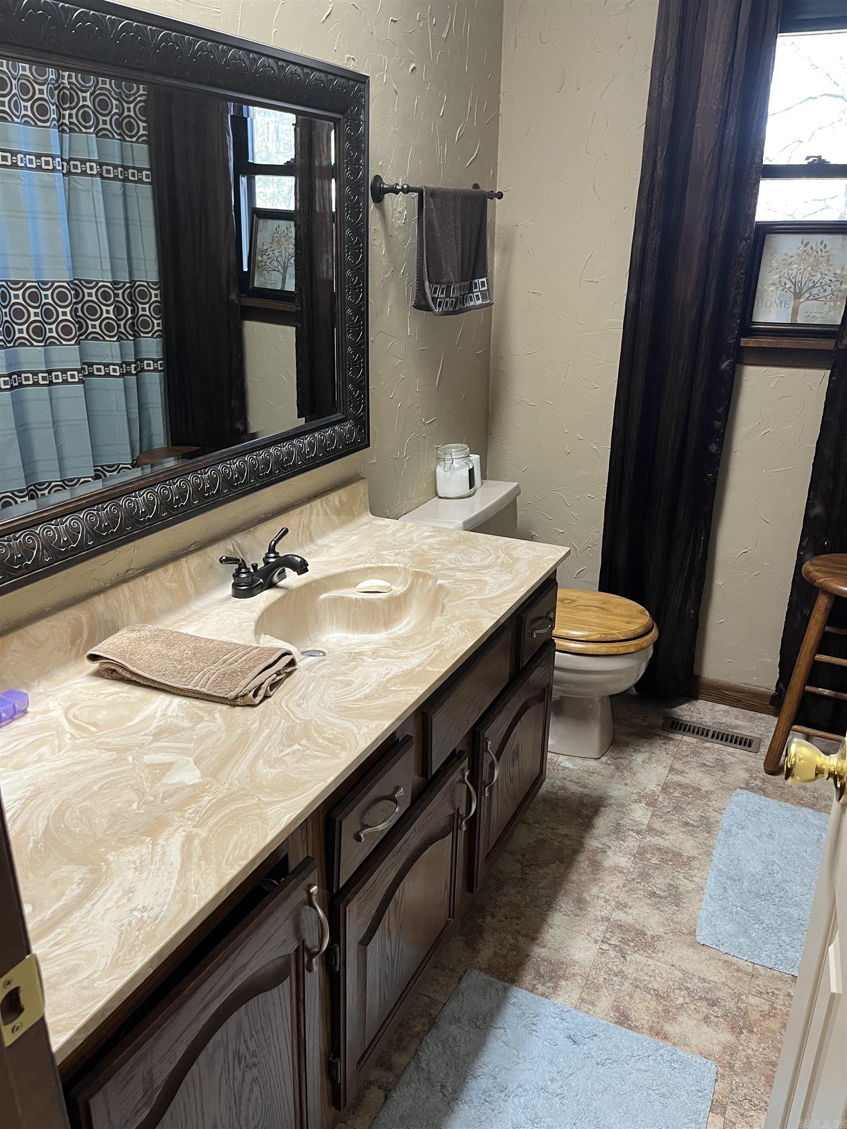 50 Linda  Tumbling Shoals, AR