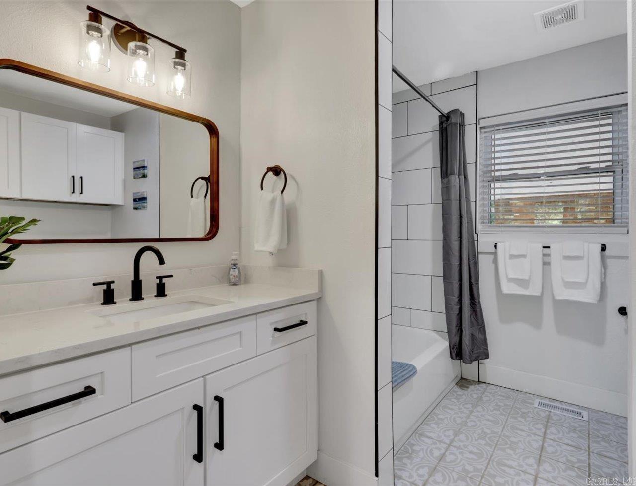 115 WESTPORT  Hot Springs, AR