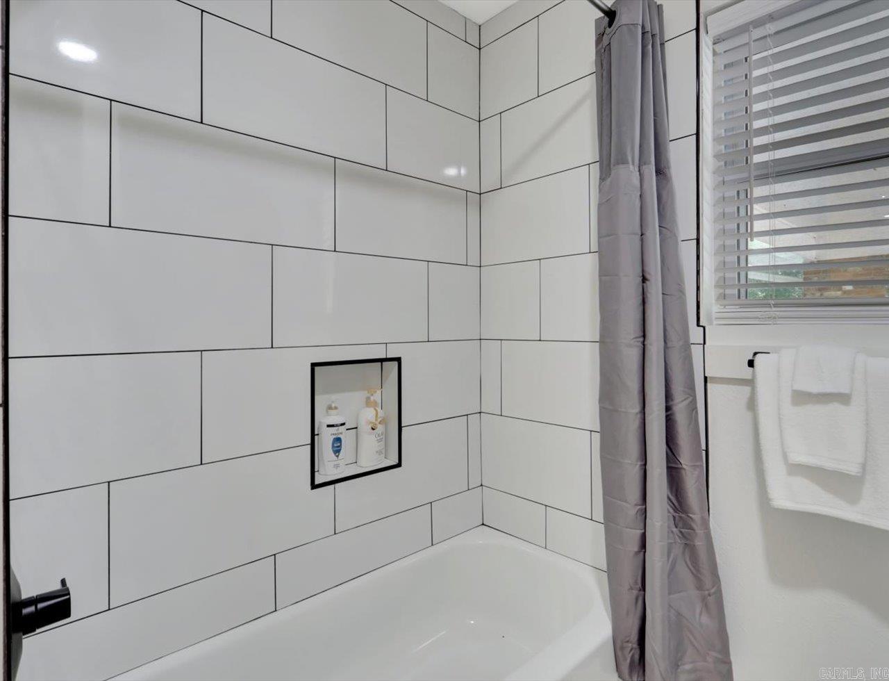 115 WESTPORT  Hot Springs, AR