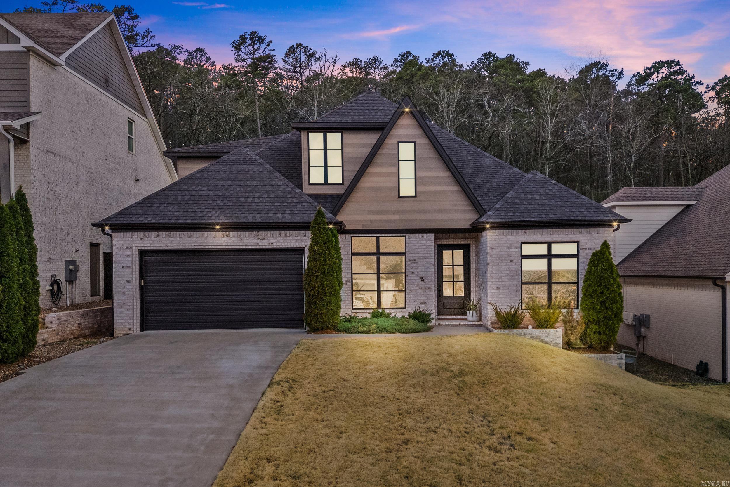 4 Tupelo  Little Rock, AR