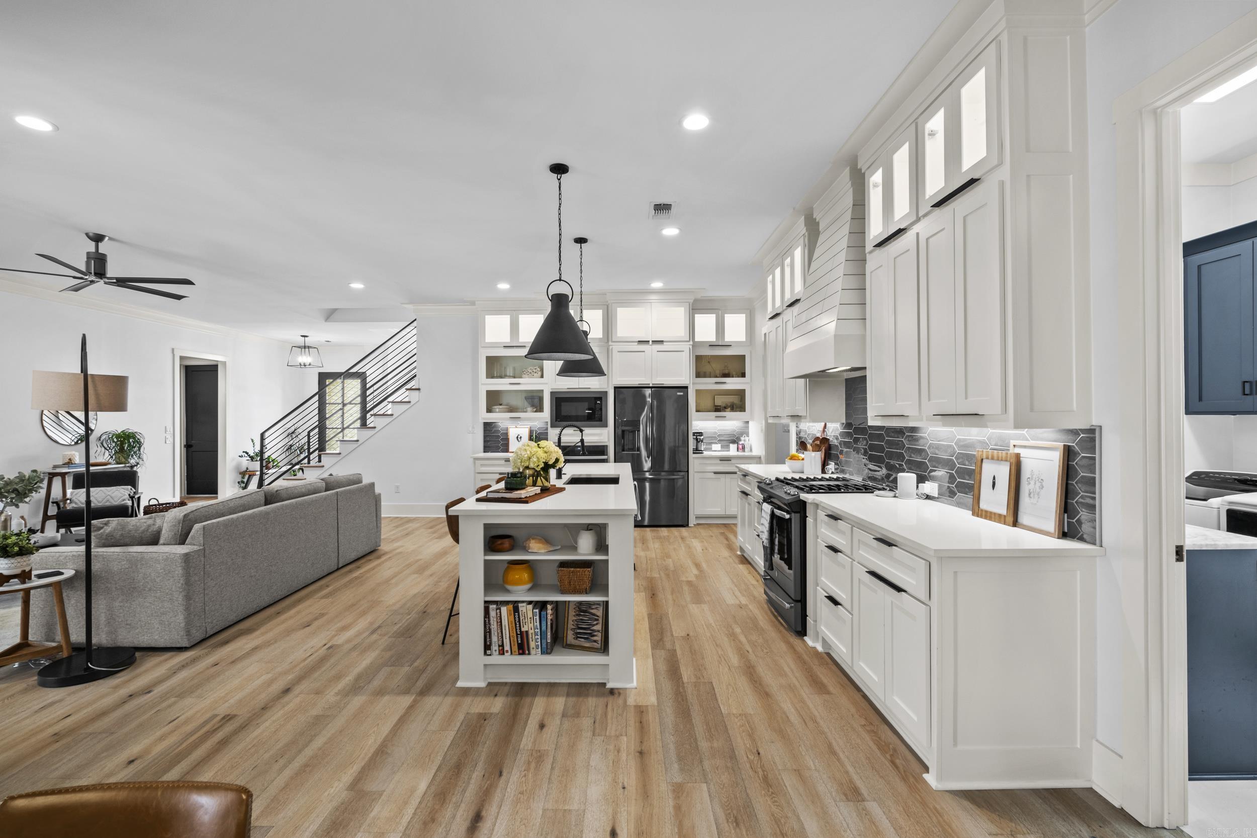 4 Tupelo  Little Rock, AR