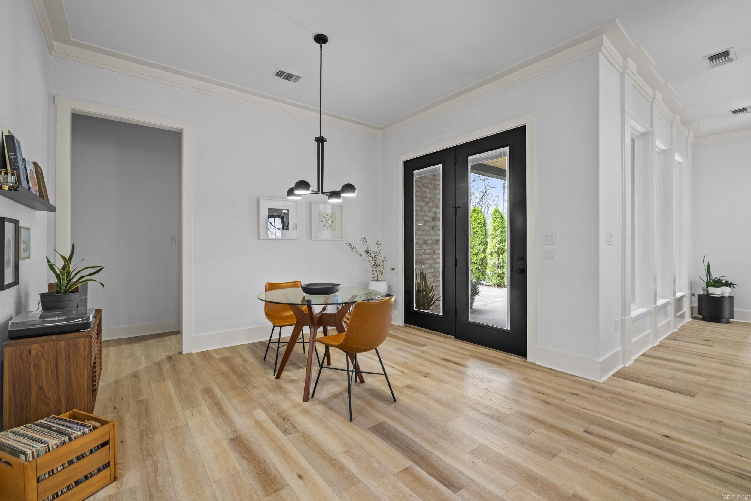 4 Tupelo  Little Rock, AR