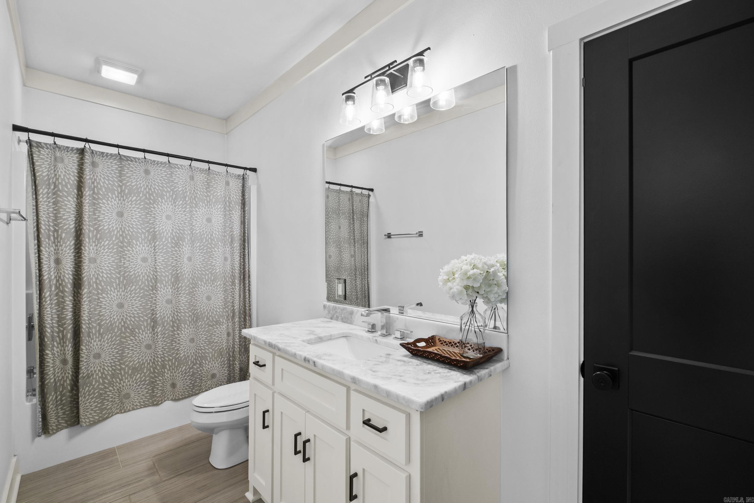 4 Tupelo  Little Rock, AR