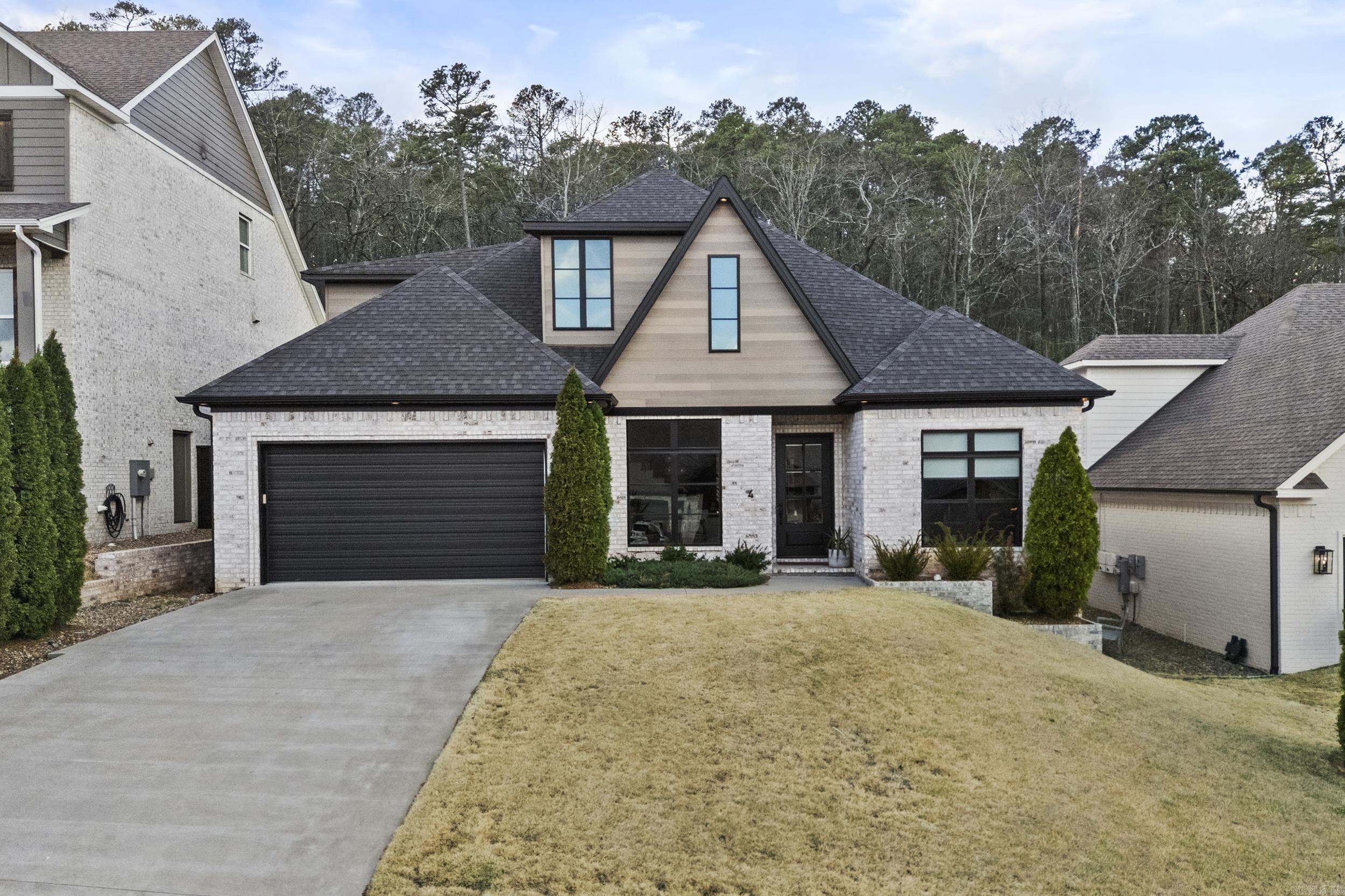 4 Tupelo  Little Rock, AR