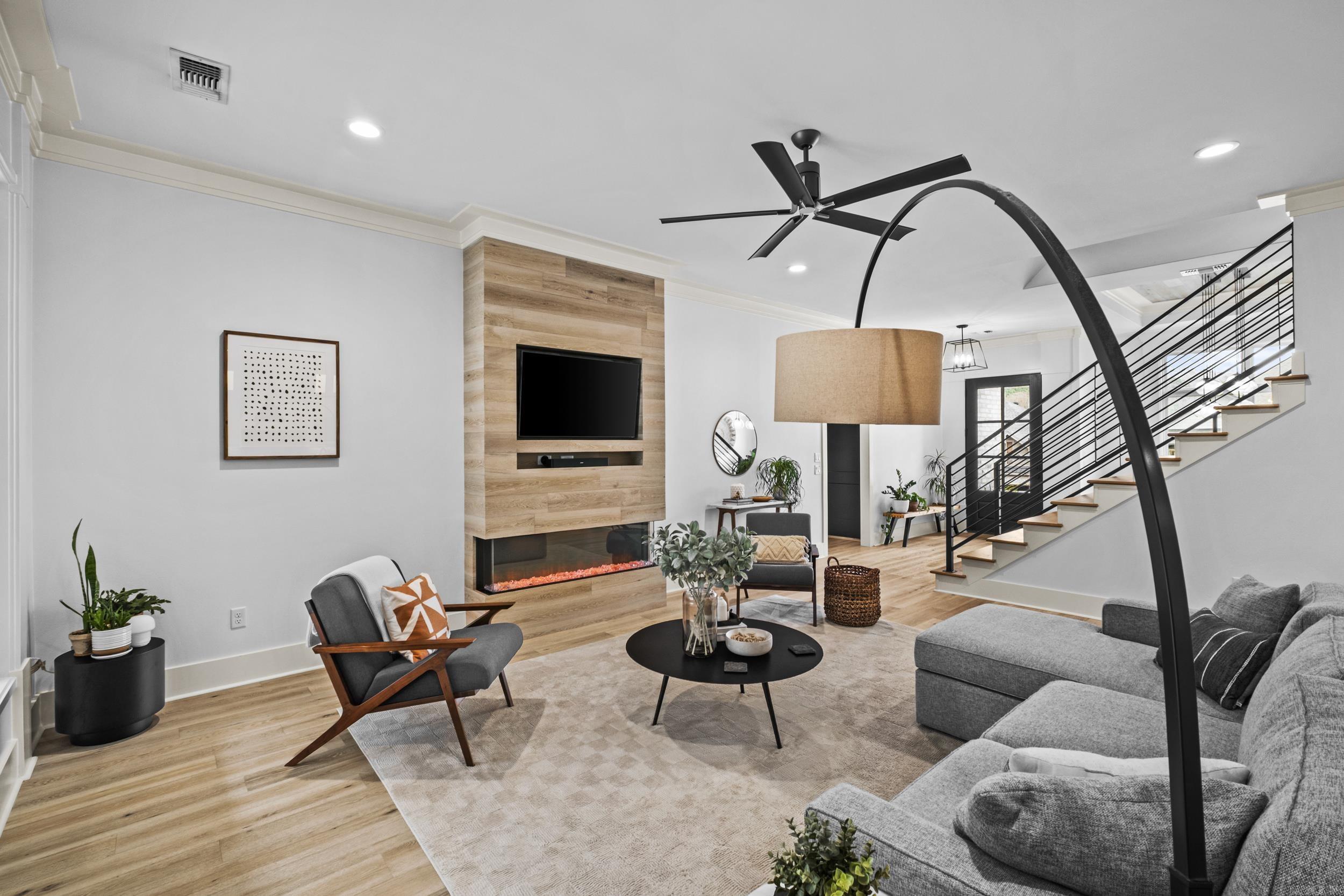 4 Tupelo  Little Rock, AR