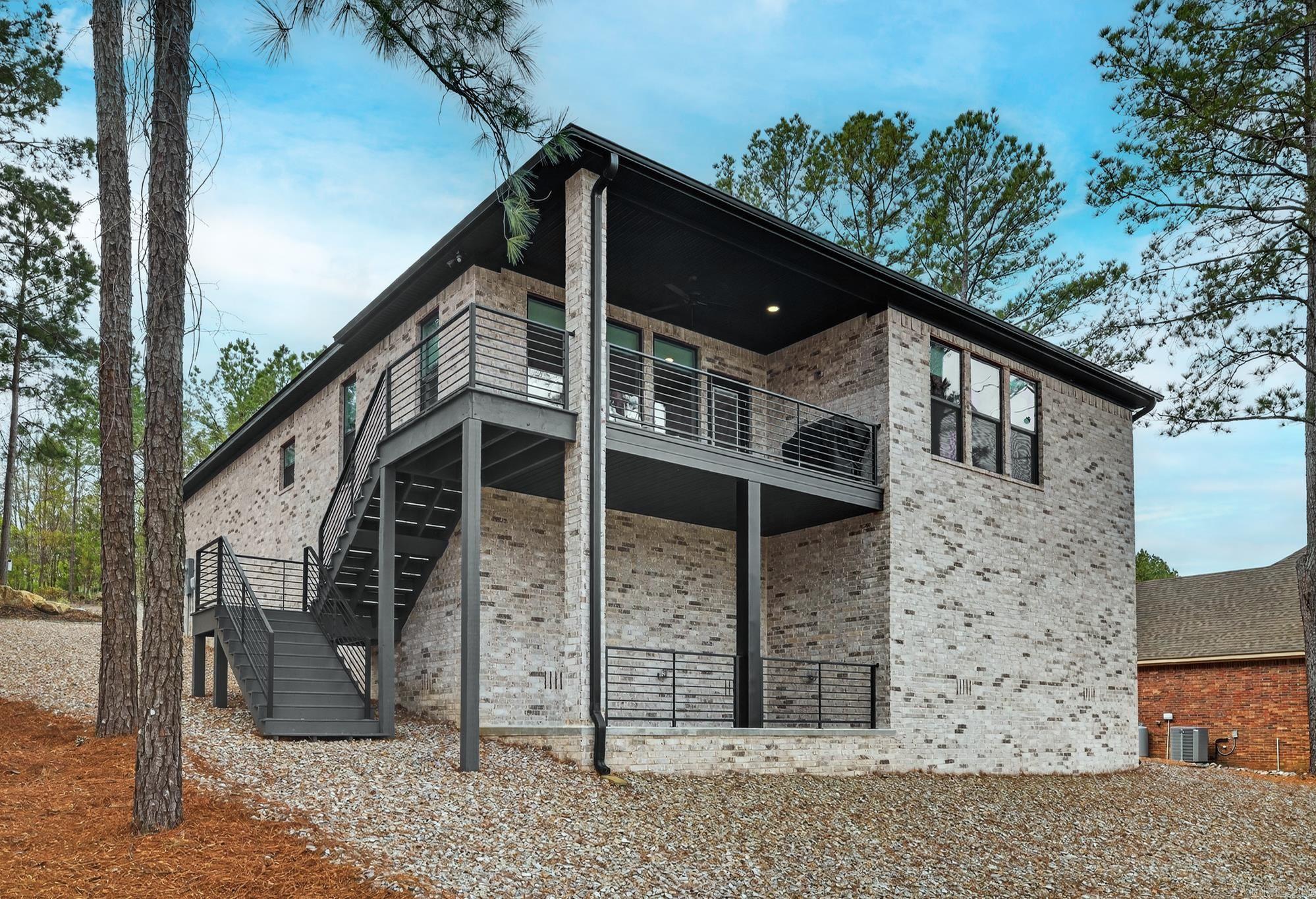 6 El Ejido Lane Hot Springs Village, AR 71909-0000