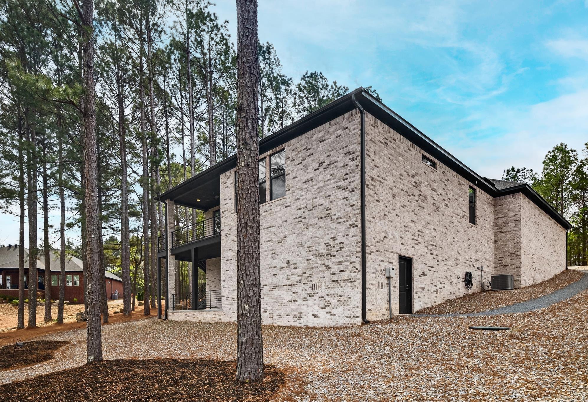 6 El Ejido Lane Hot Springs Village, AR 71909-0000