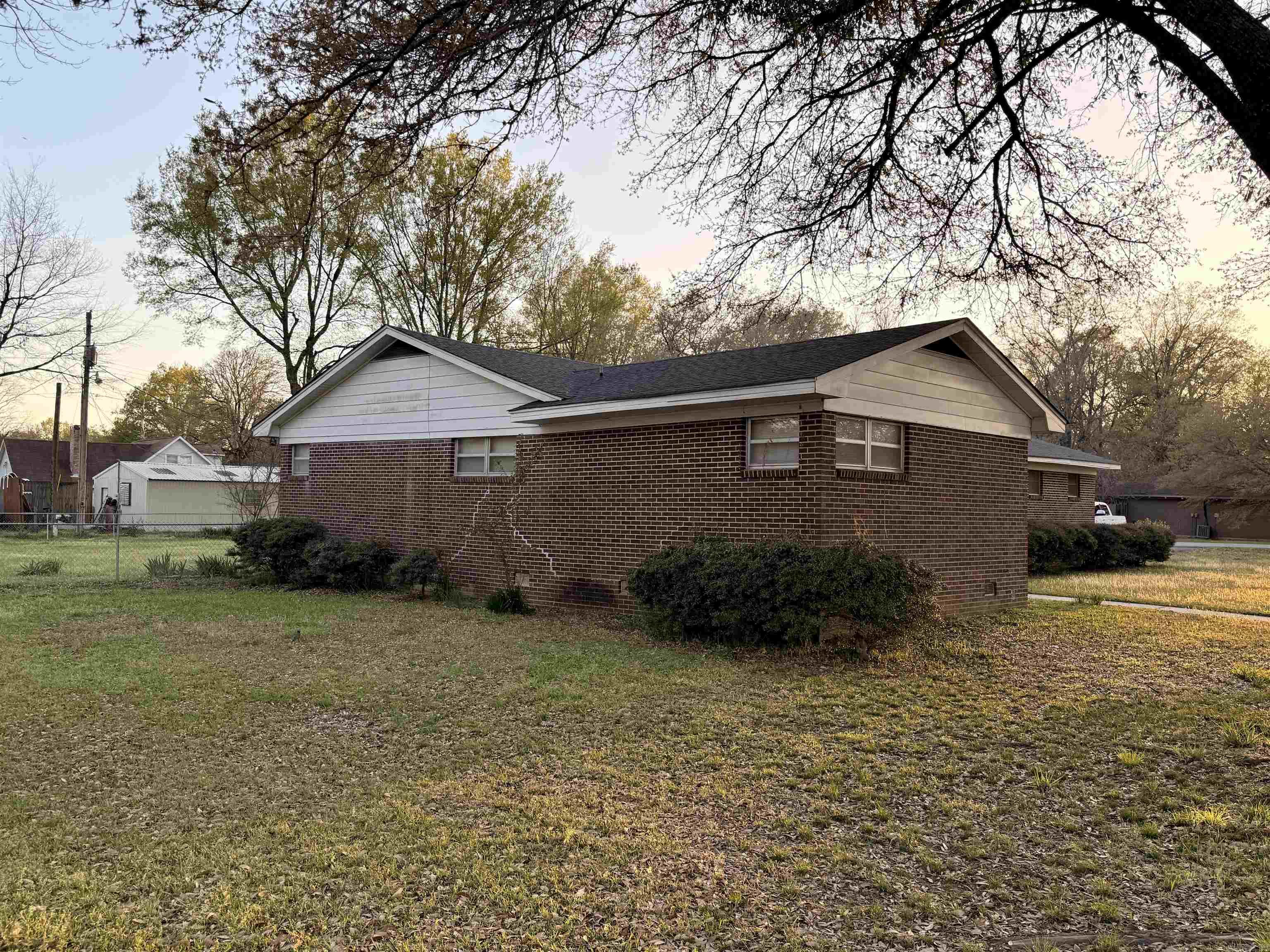 16 Fairview  McGehee, AR
