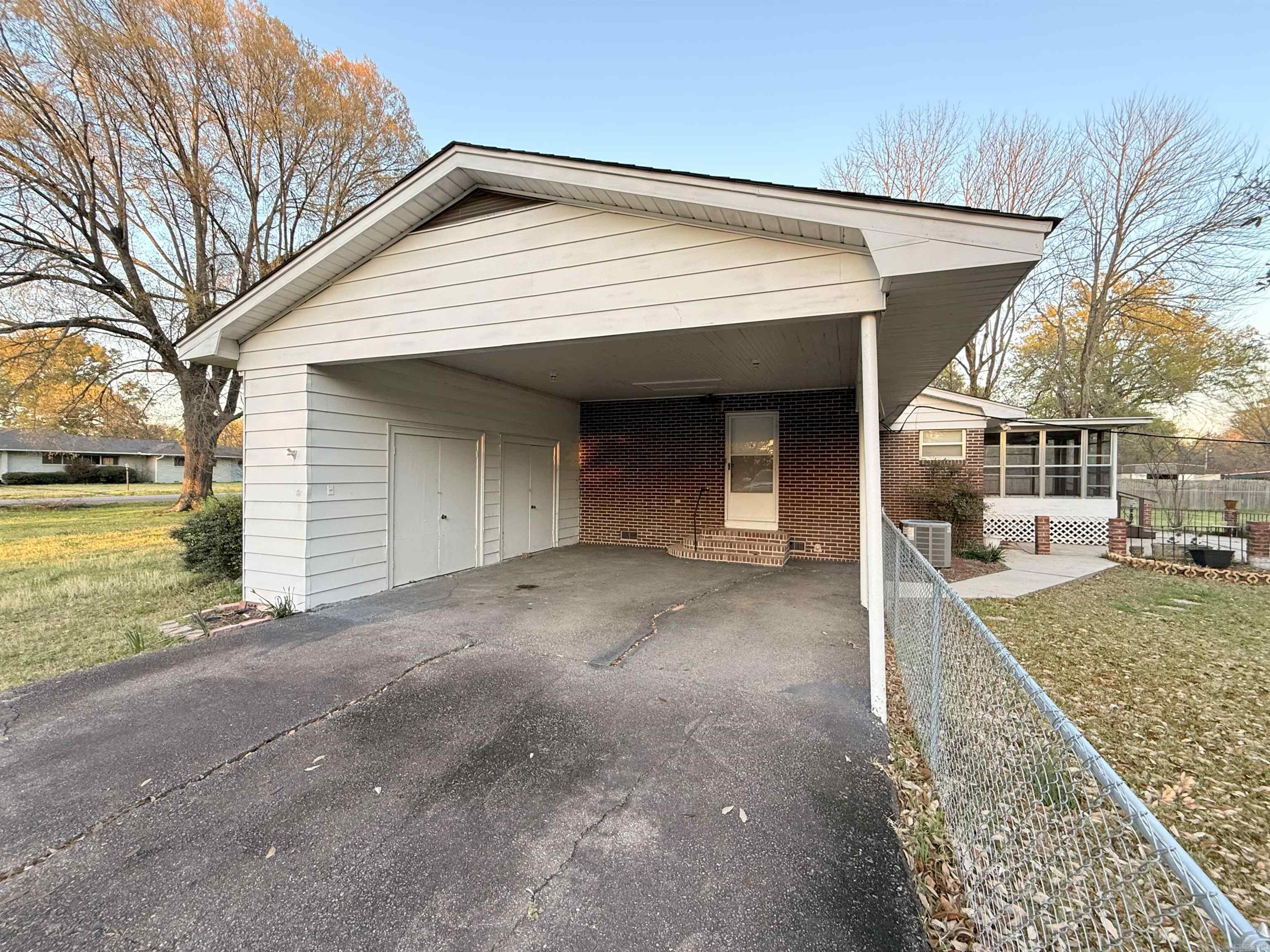 16 Fairview  McGehee, AR