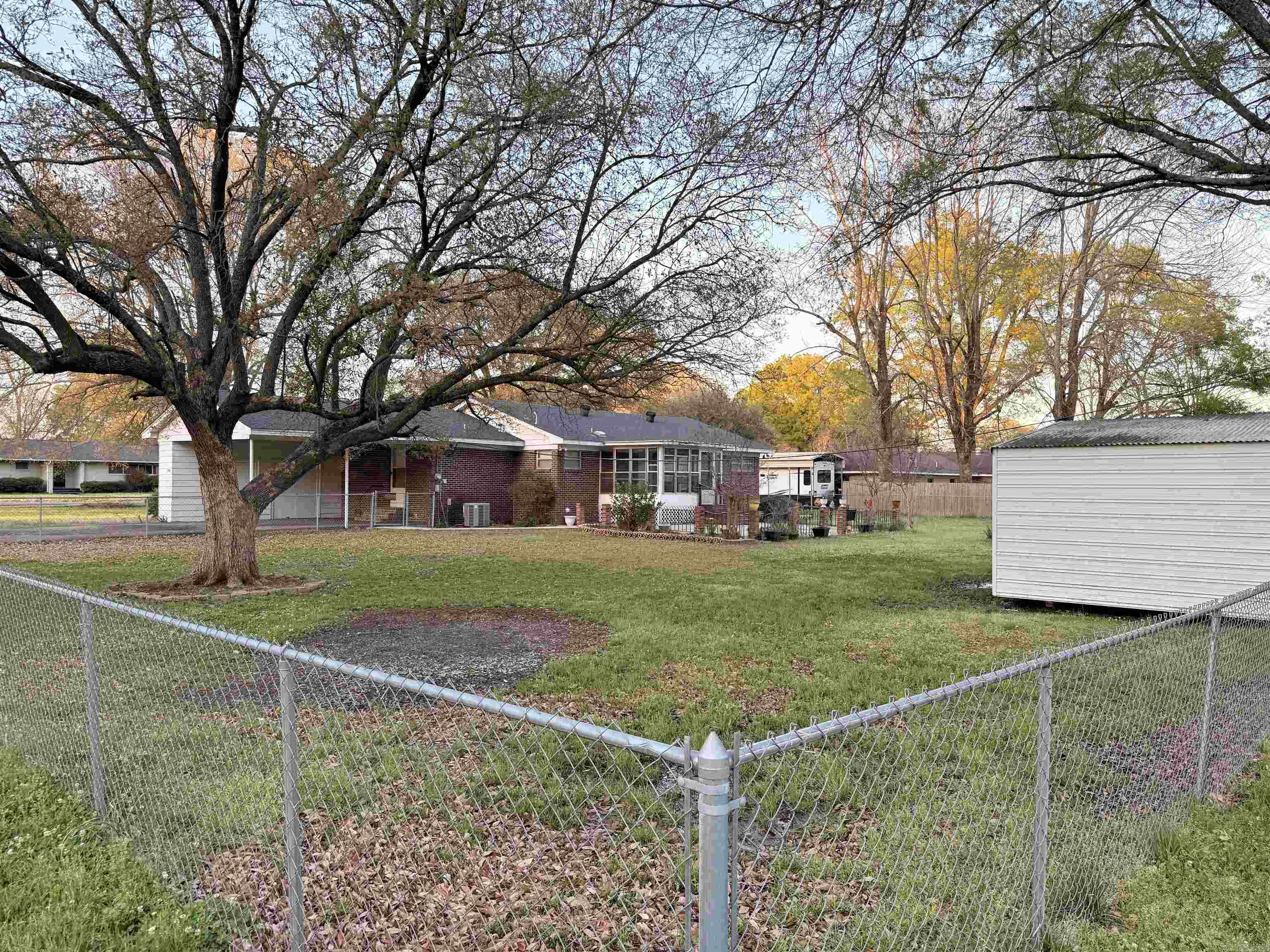 16 Fairview  McGehee, AR