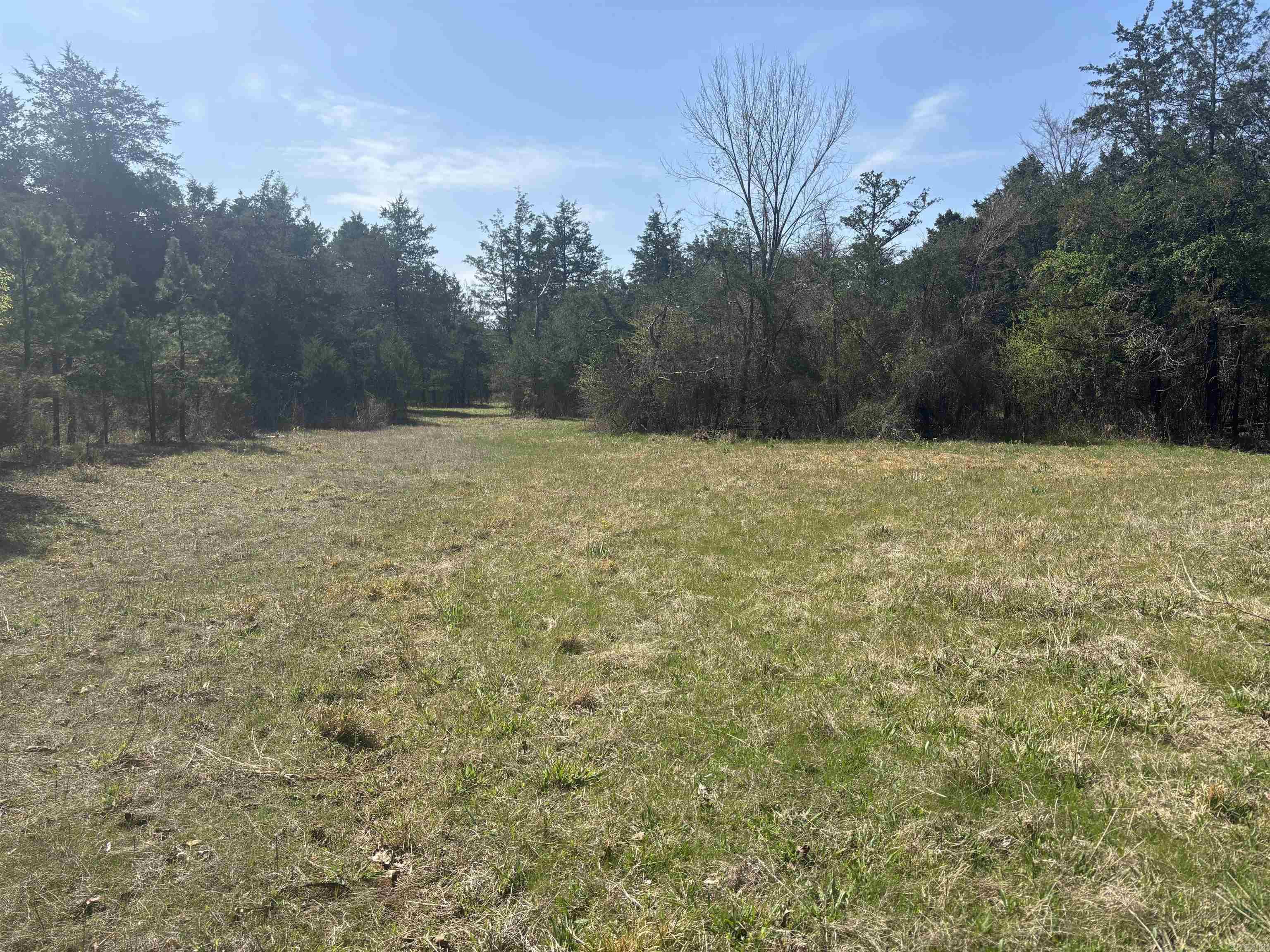 000 SW Bowling Road  Clinton, AR