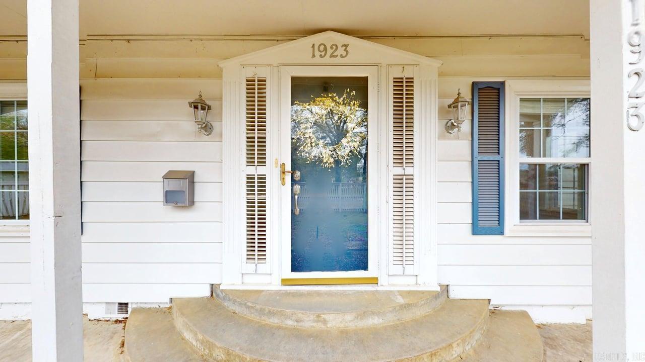 1923 Clifton  Conway, AR