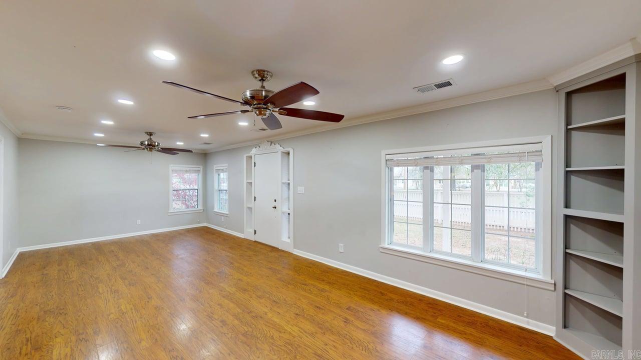 1923 Clifton  Conway, AR