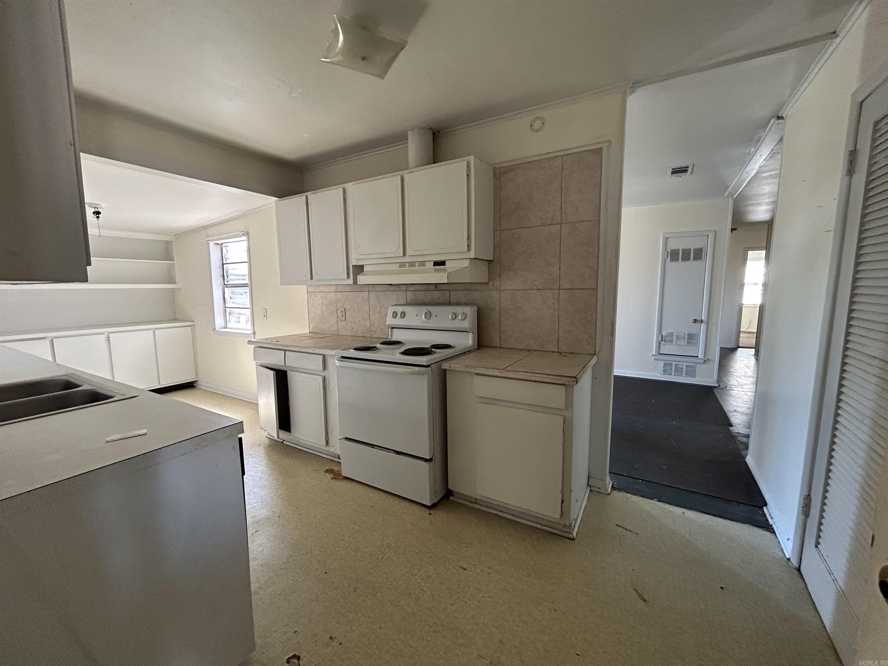 1905 S Spring St  Stuttgart, AR