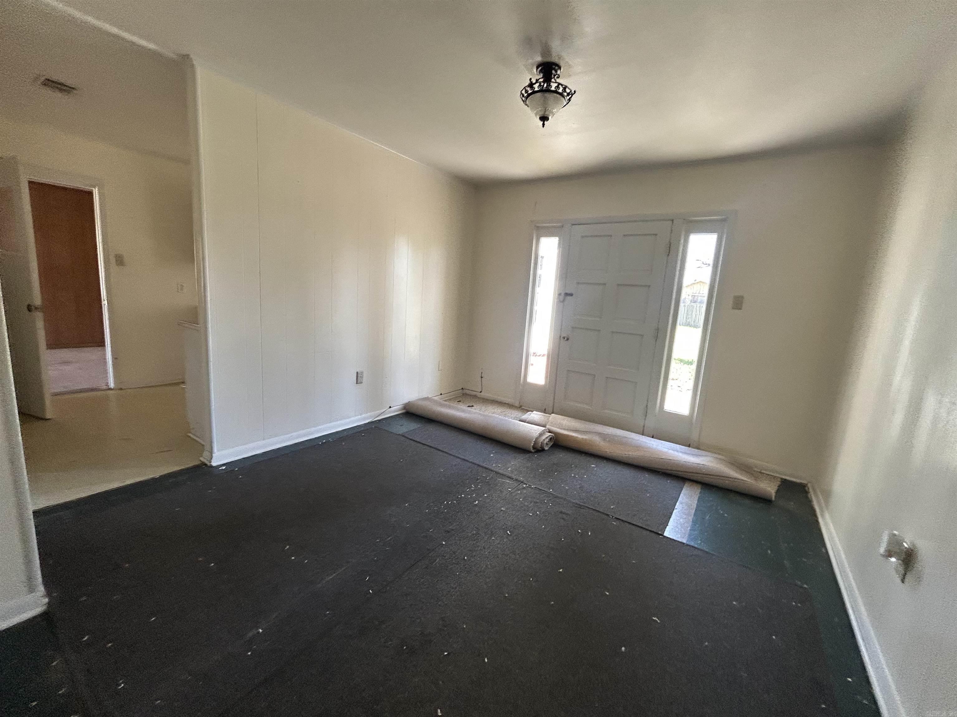 1905 S Spring St  Stuttgart, AR