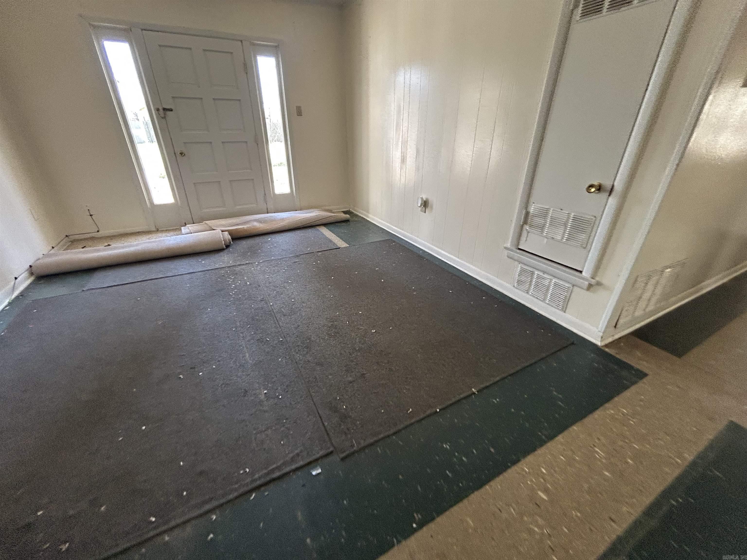 1905 S Spring St  Stuttgart, AR