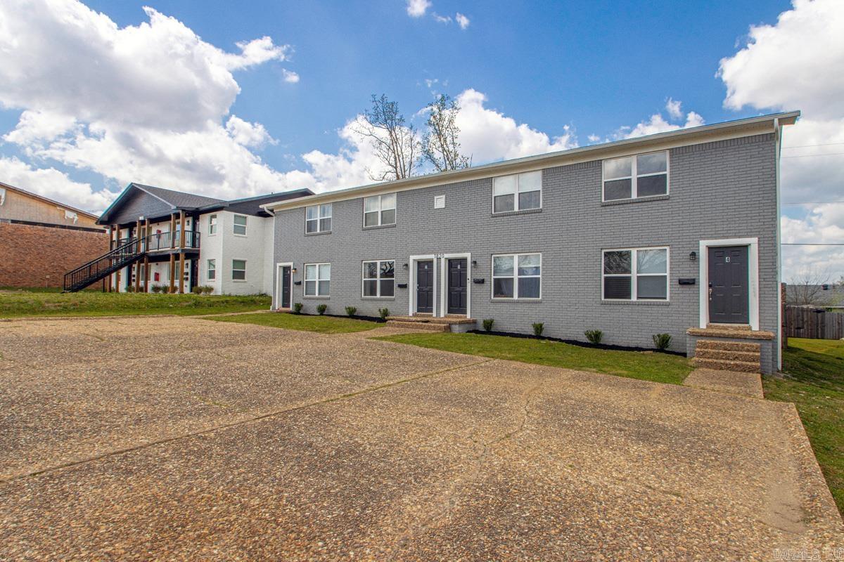 1820 Sanford Dr  Little Rock, AR