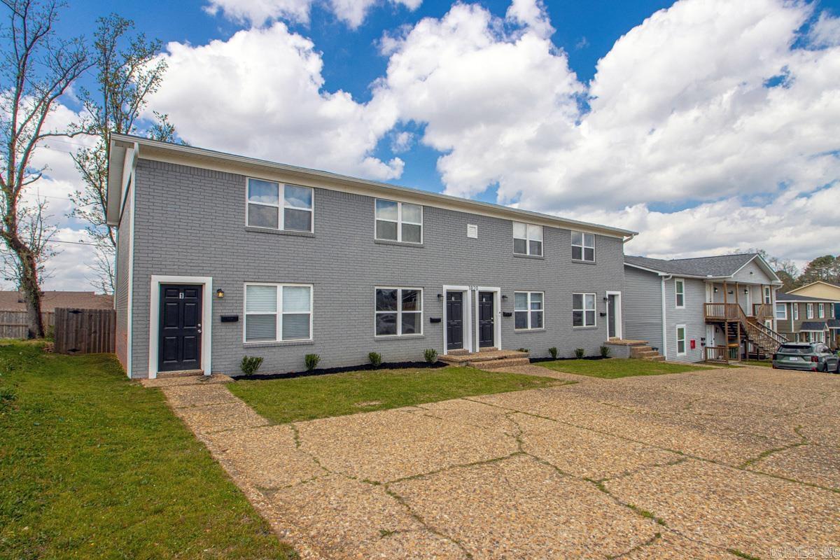 1820 Sanford Dr  Little Rock, AR