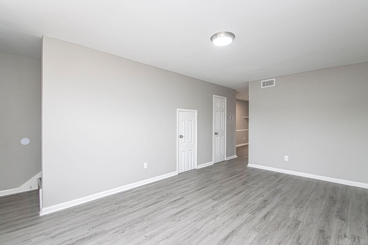 1820 Sanford Dr  Little Rock, AR