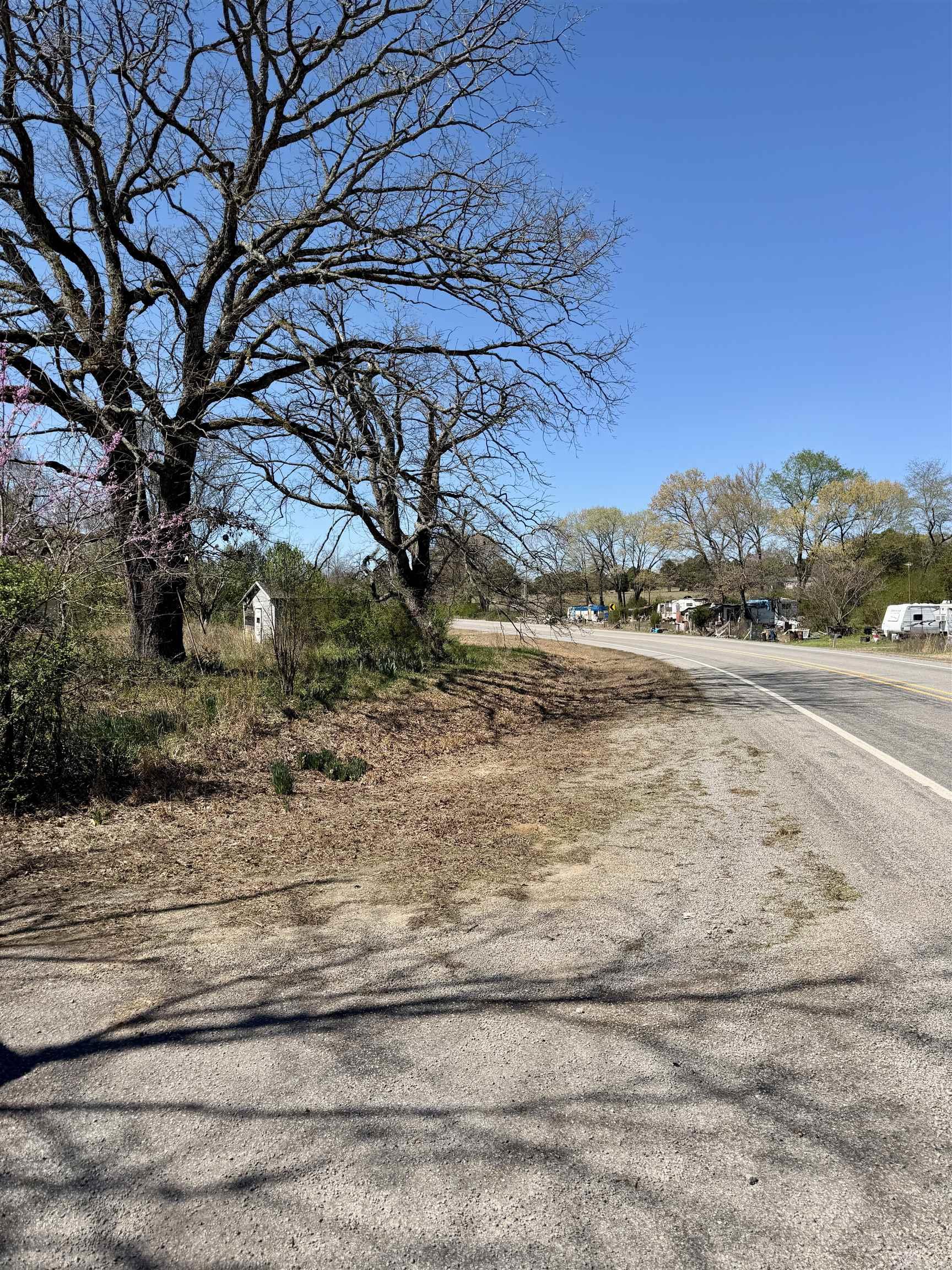 10383 Highway 352  Clarksville, AR