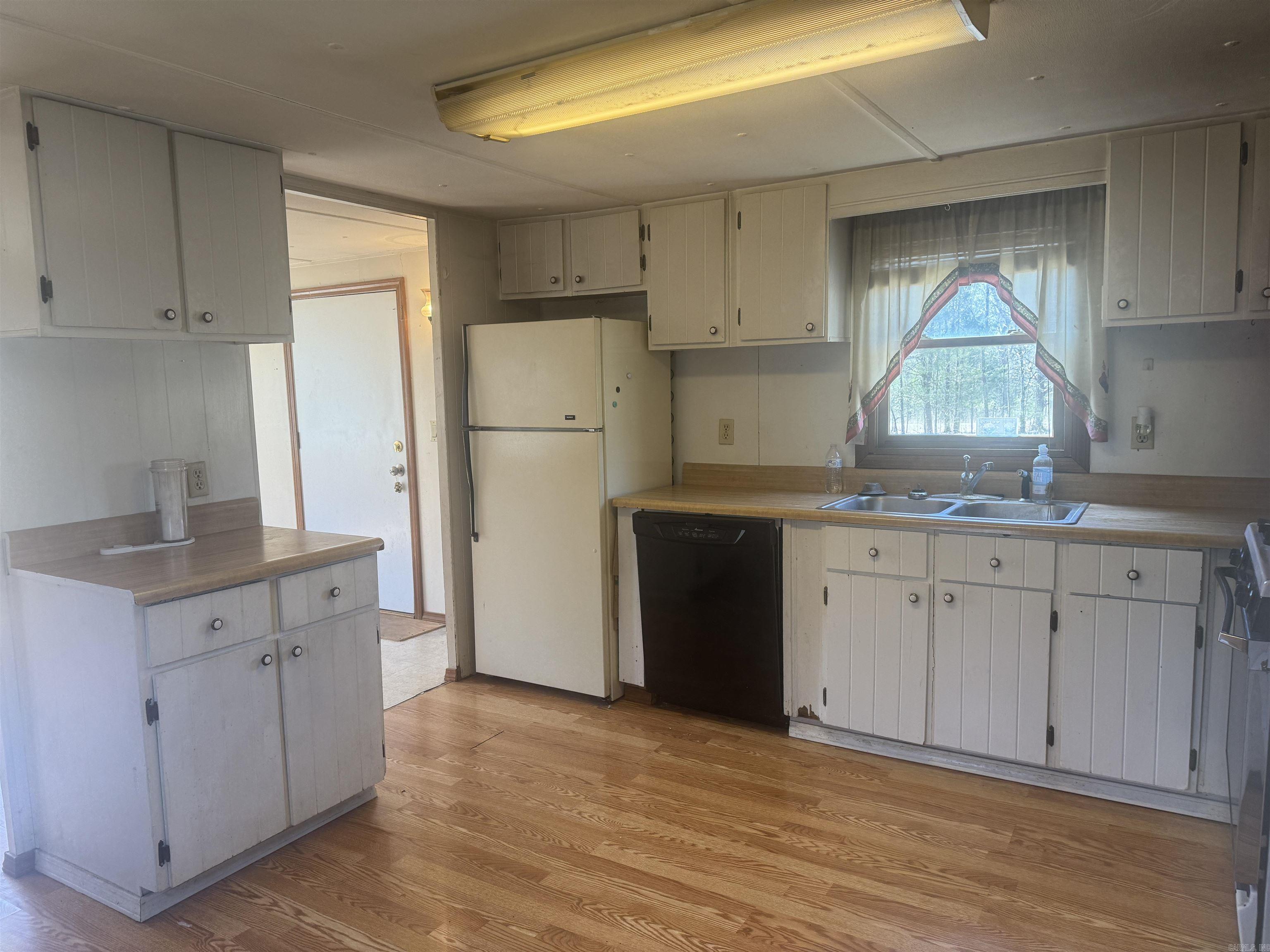 203 CR 94  Elizabeth, AR