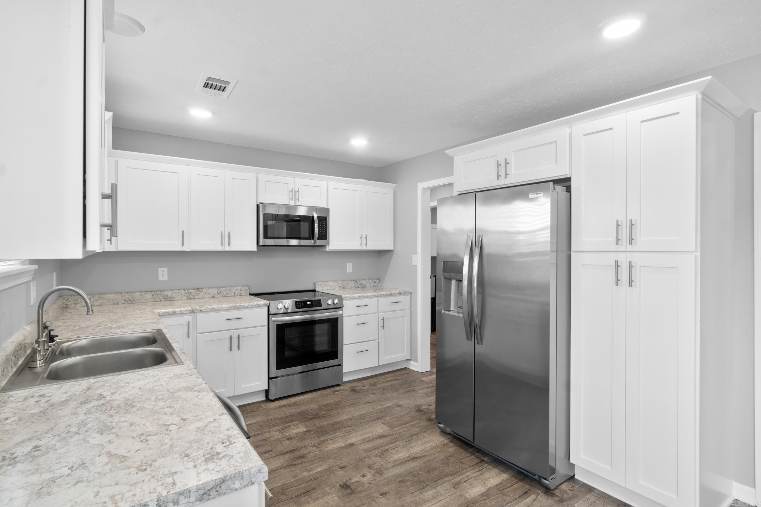 284 Walker RD  Higginson, AR