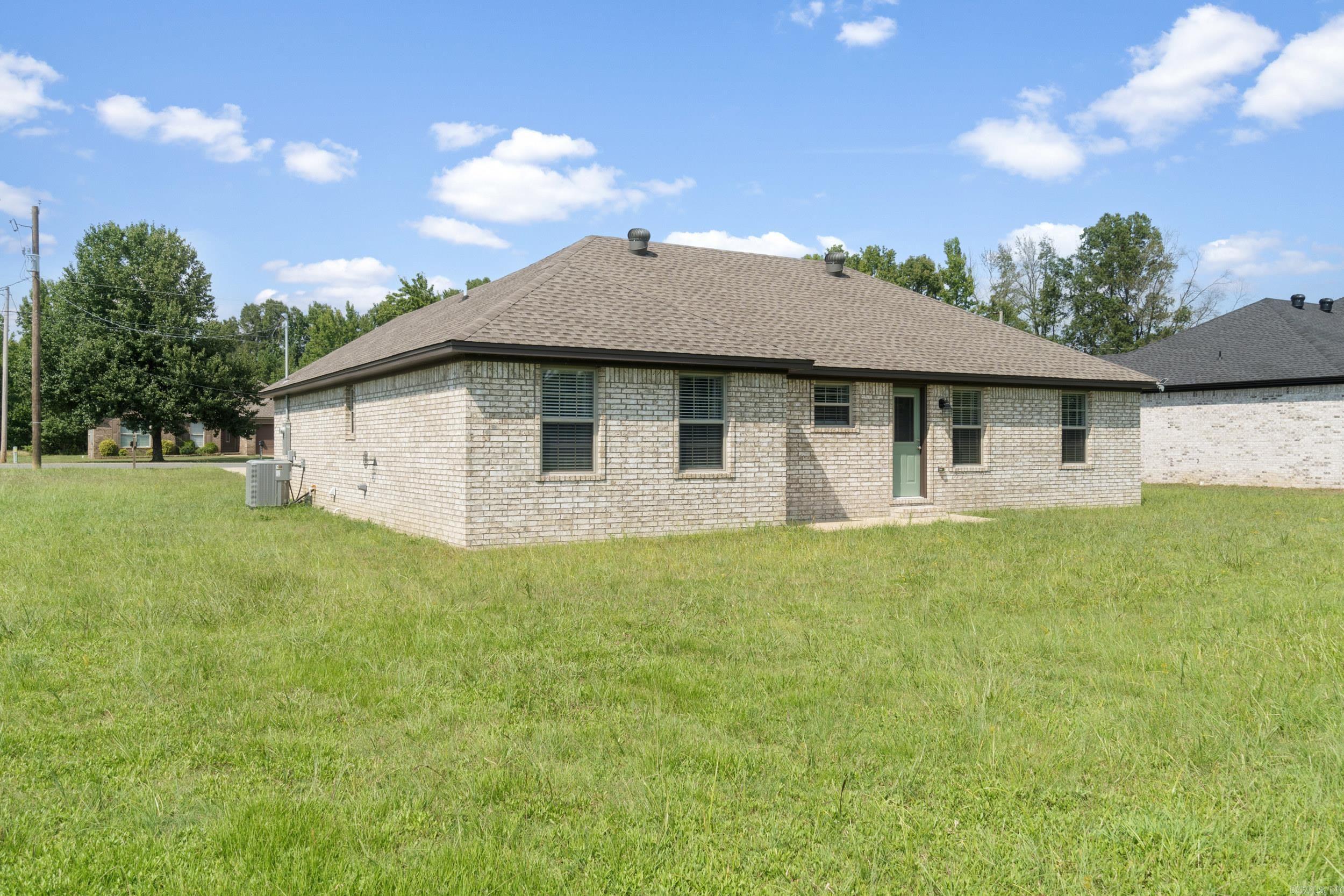 284 Walker RD  Higginson, AR