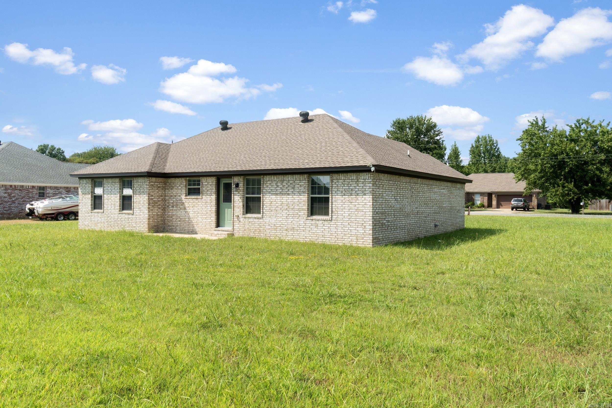 284 Walker RD  Higginson, AR
