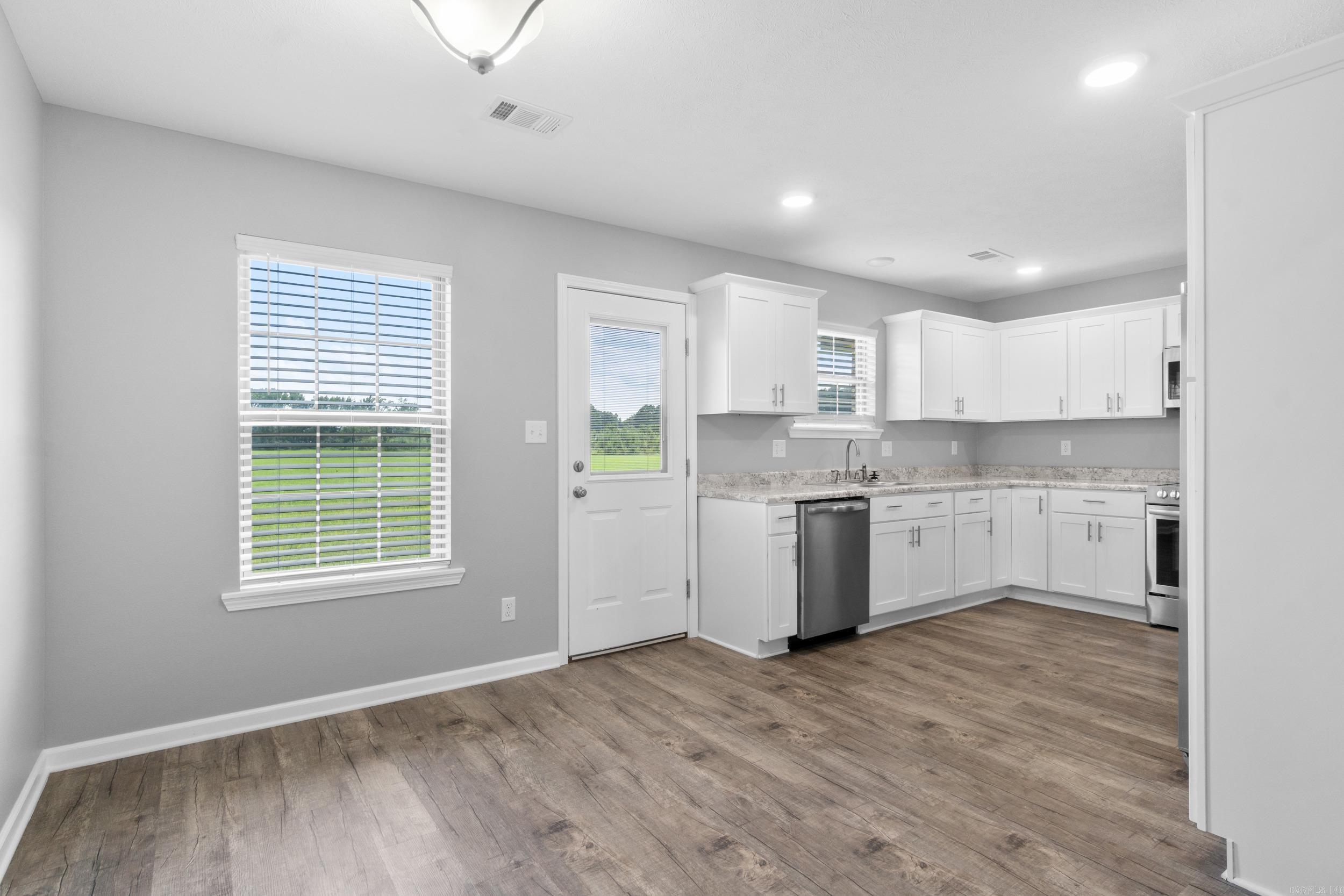 284 Walker RD  Higginson, AR