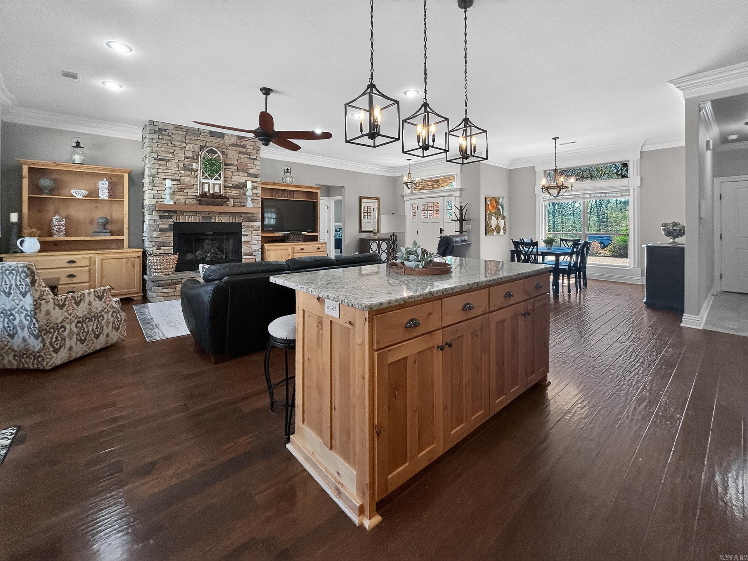 3 Linares  Hot Springs Village, AR