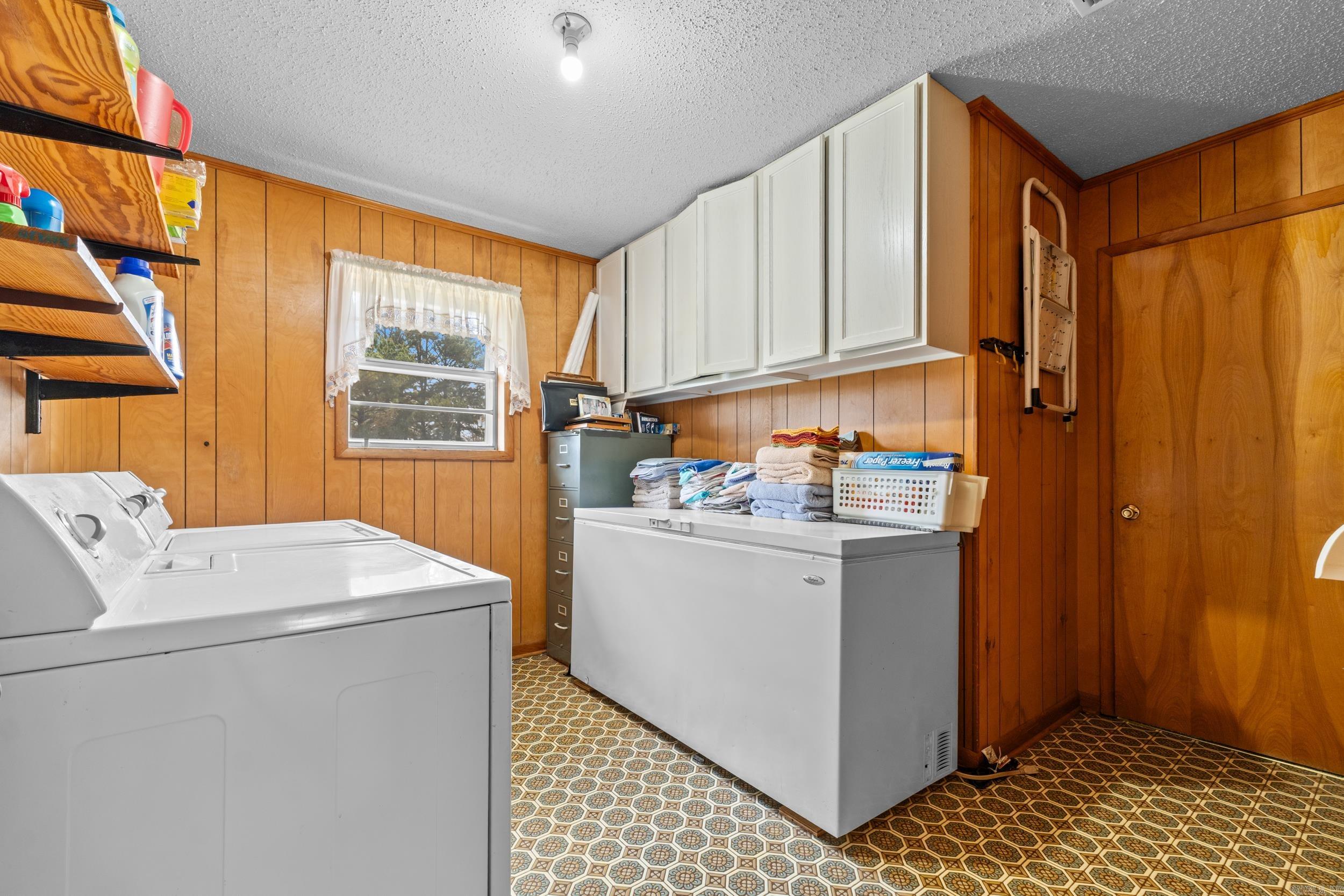 91 E Main St.  Greenbrier, AR