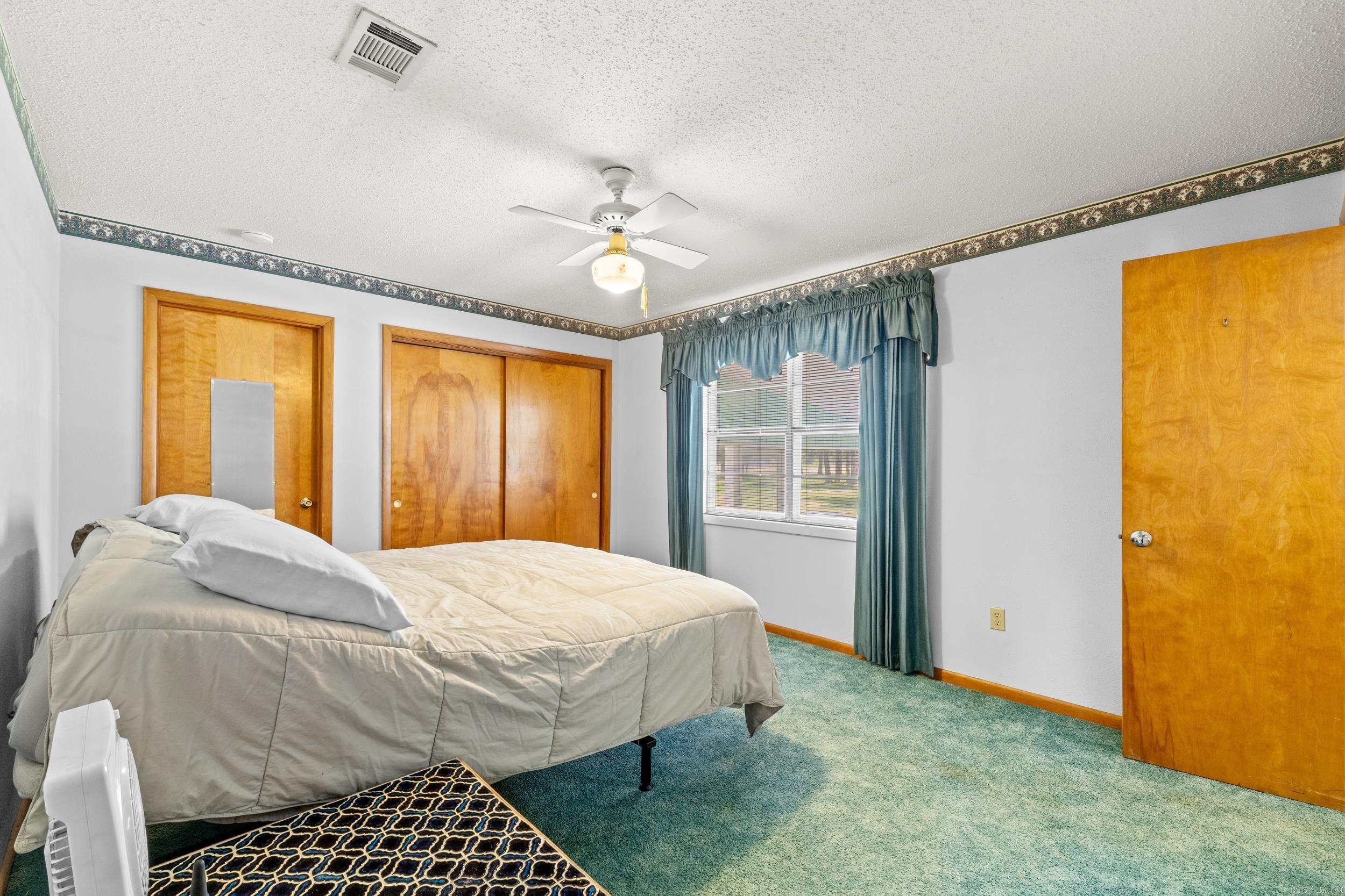 91 E Main St.  Greenbrier, AR