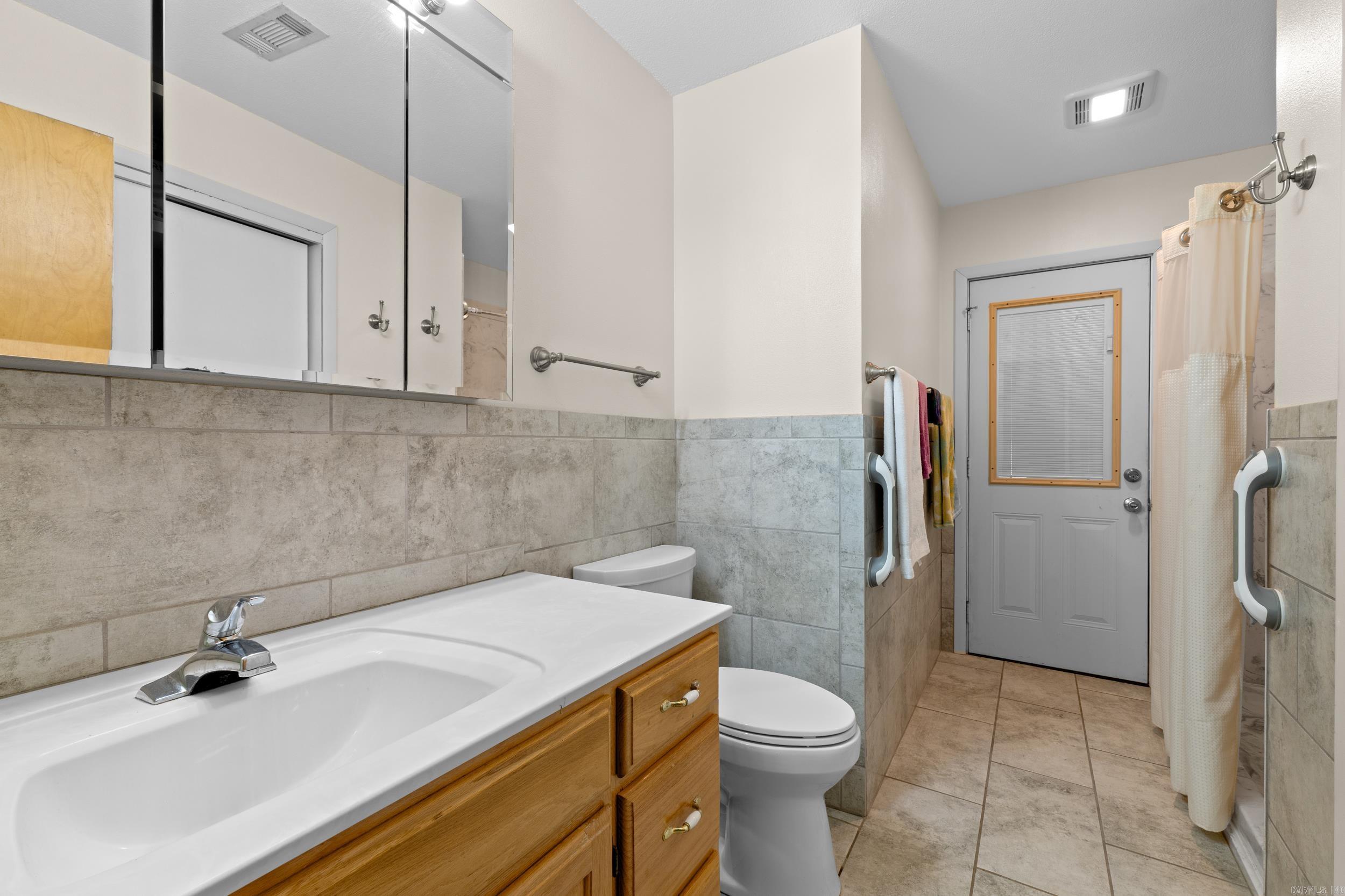 91 E Main St.  Greenbrier, AR