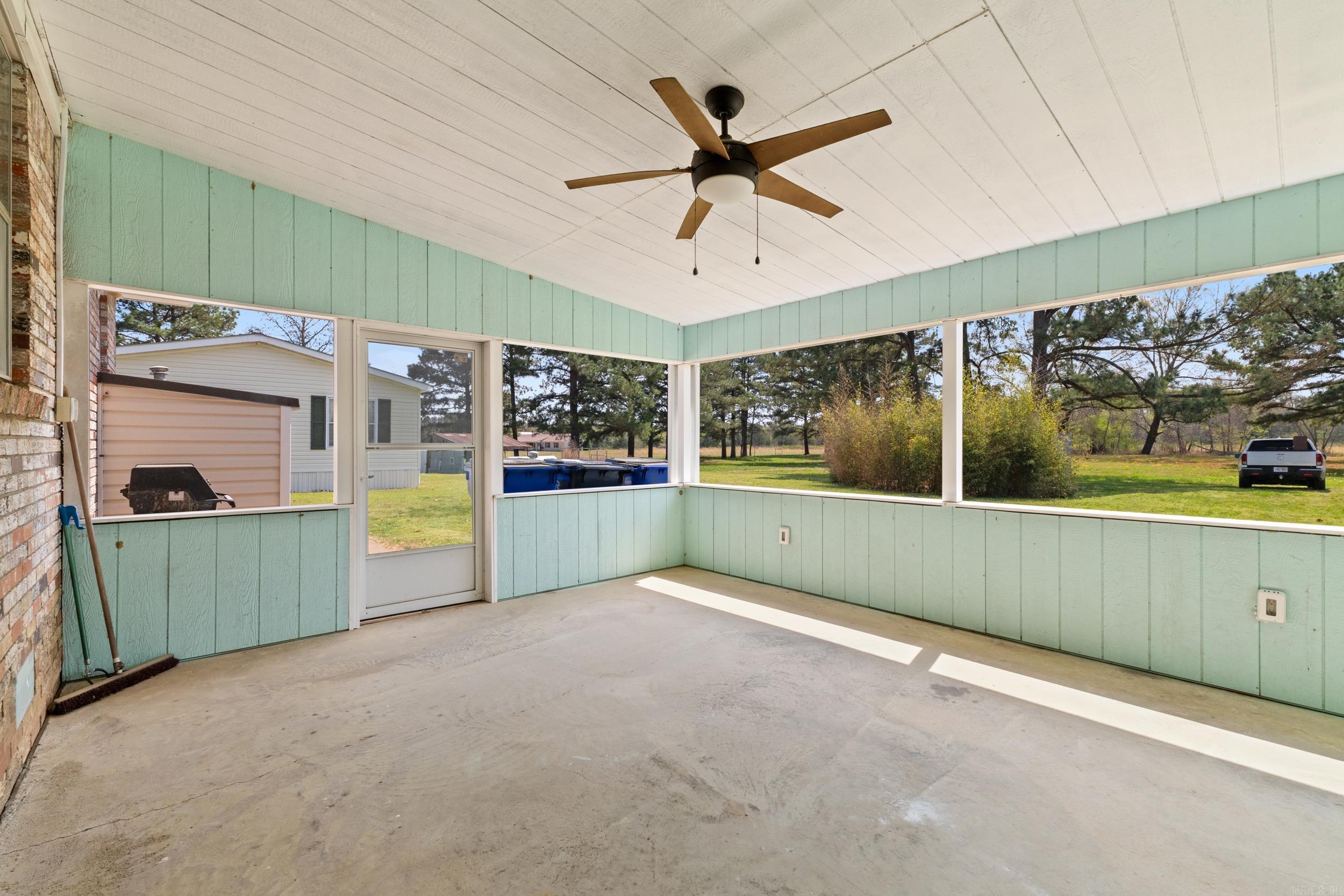 91 E Main St.  Greenbrier, AR