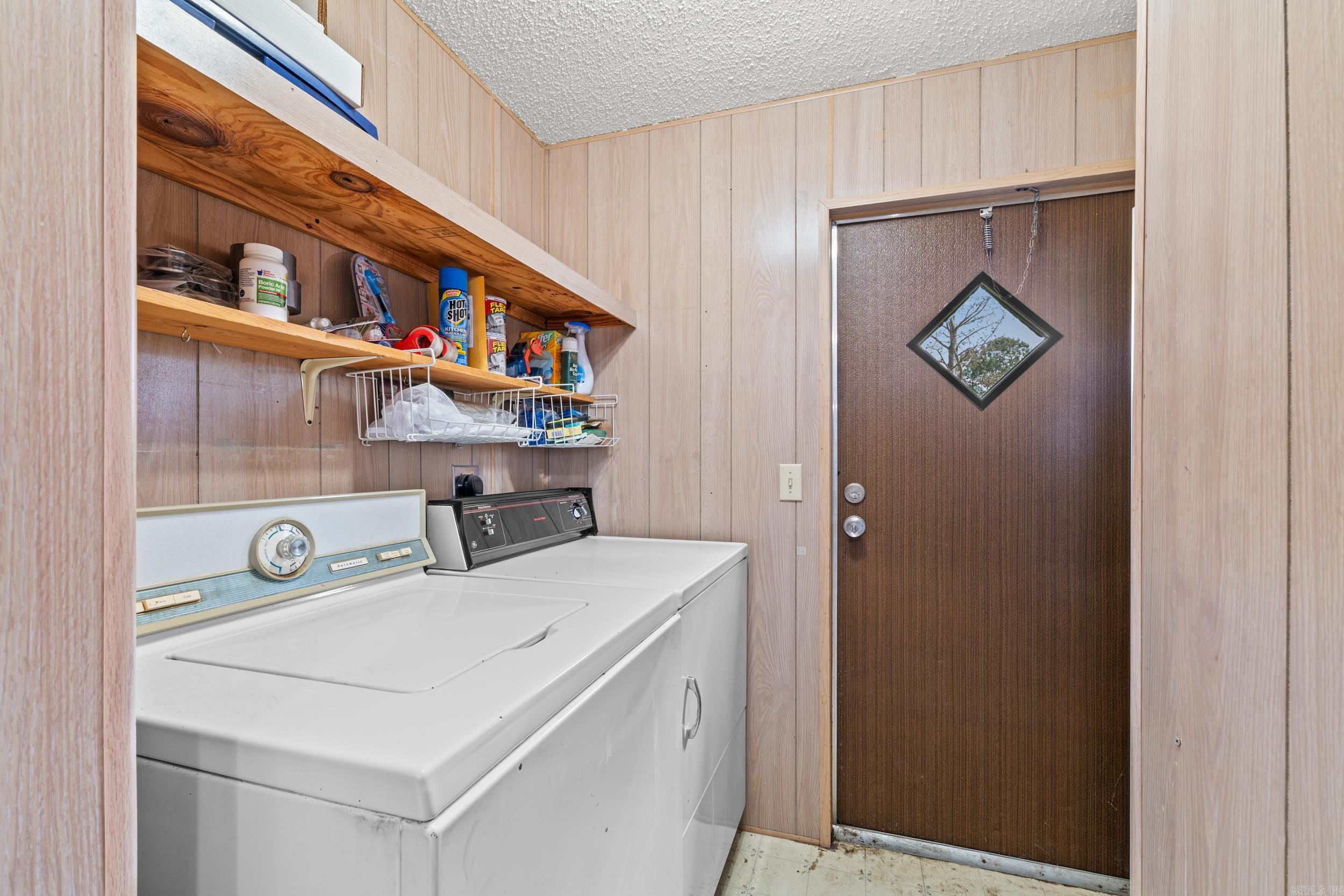 91 E Main St.  Greenbrier, AR