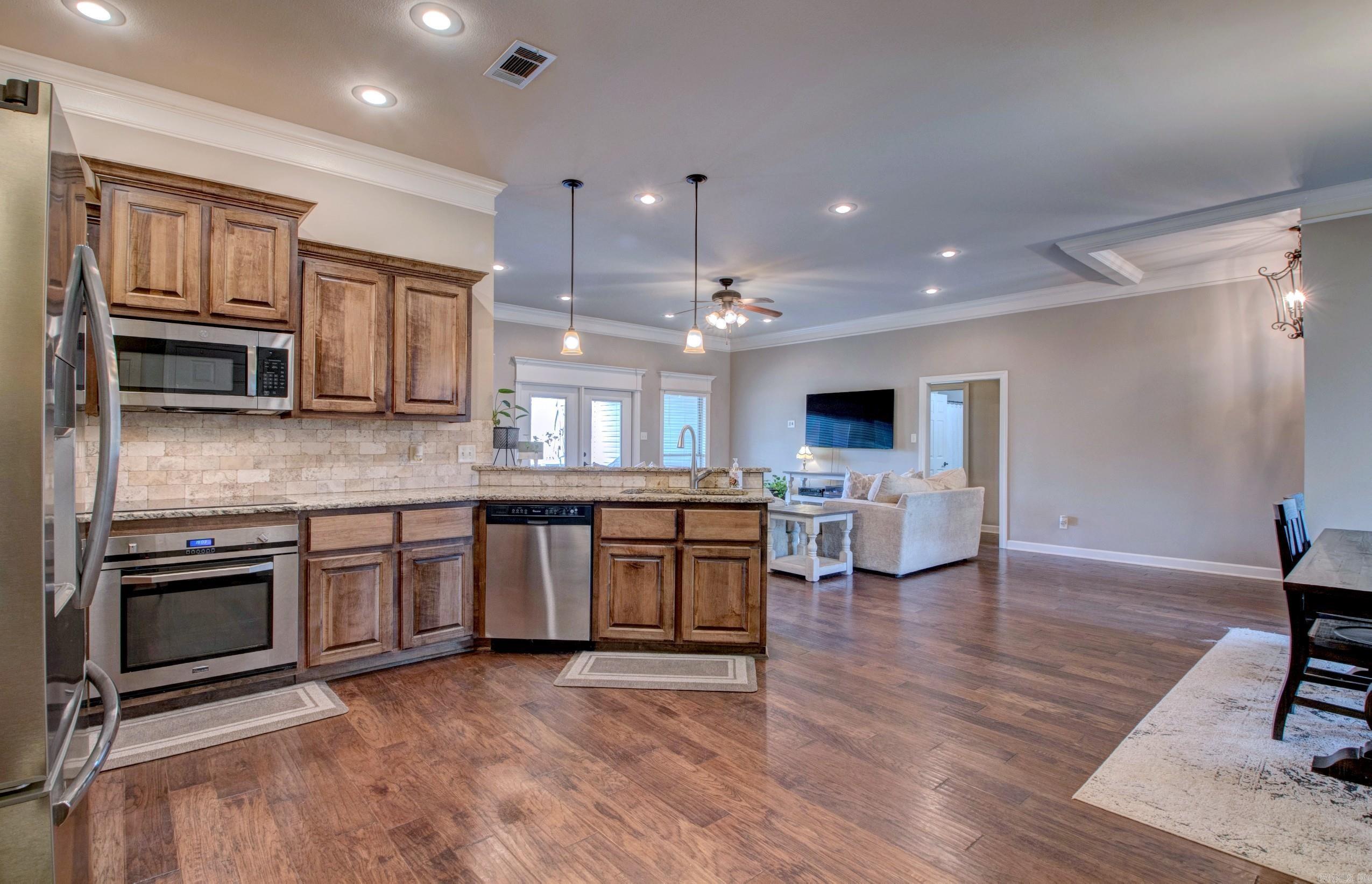 6859 Grace Village  Alexander, AR