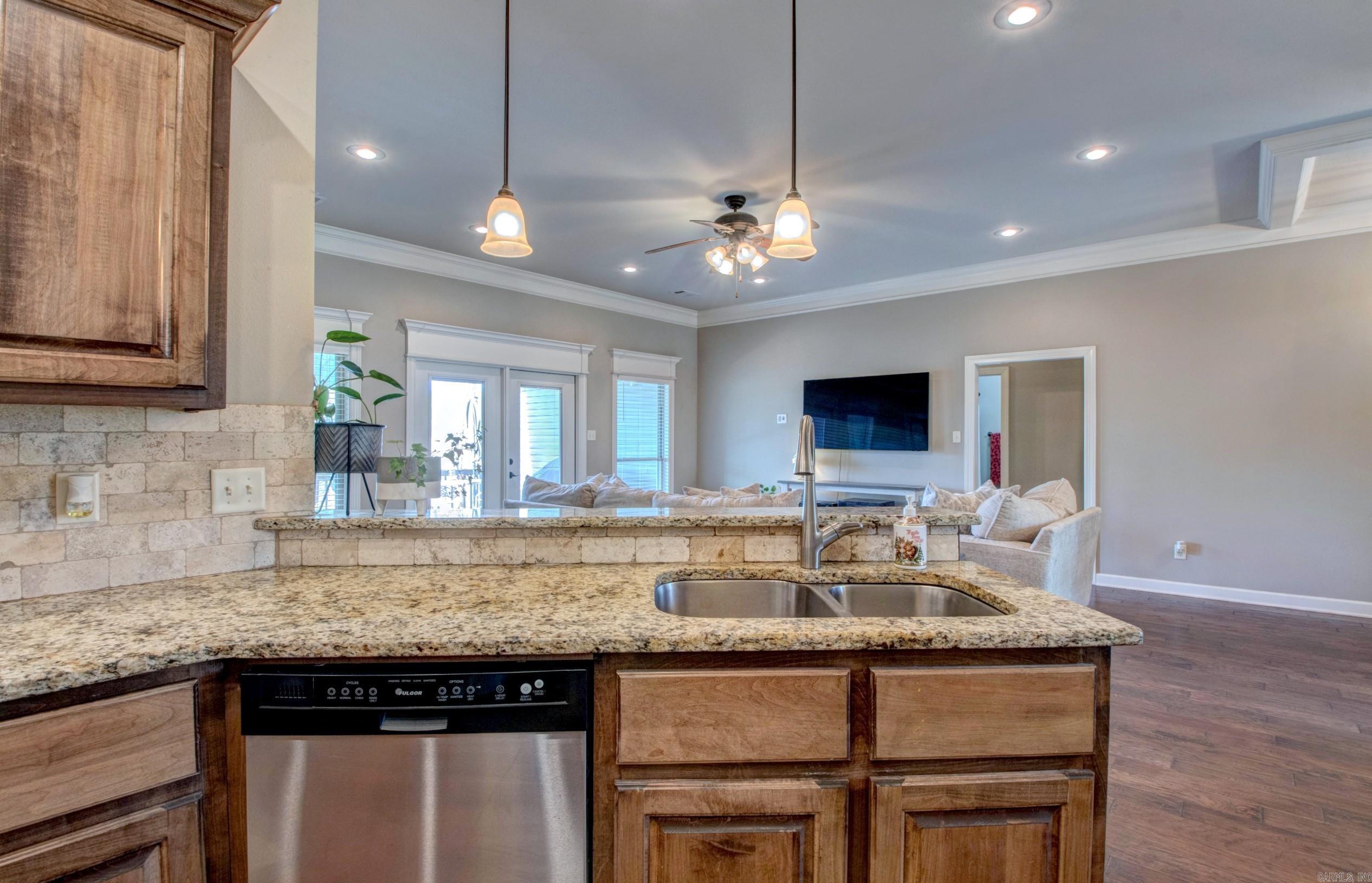 6859 Grace Village  Alexander, AR