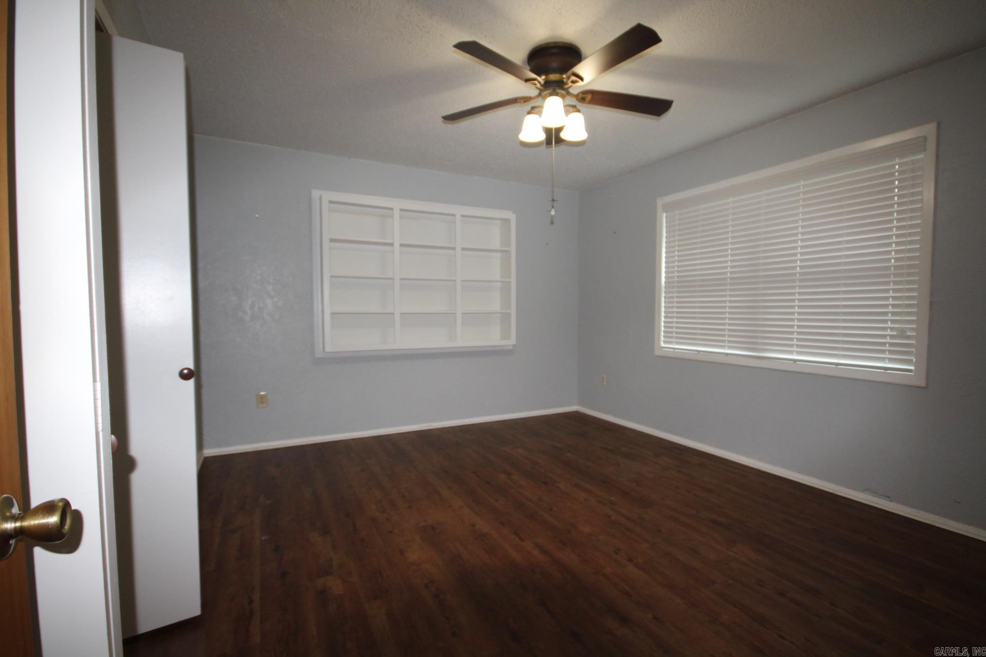 330 N Park  Lockesburg, AR