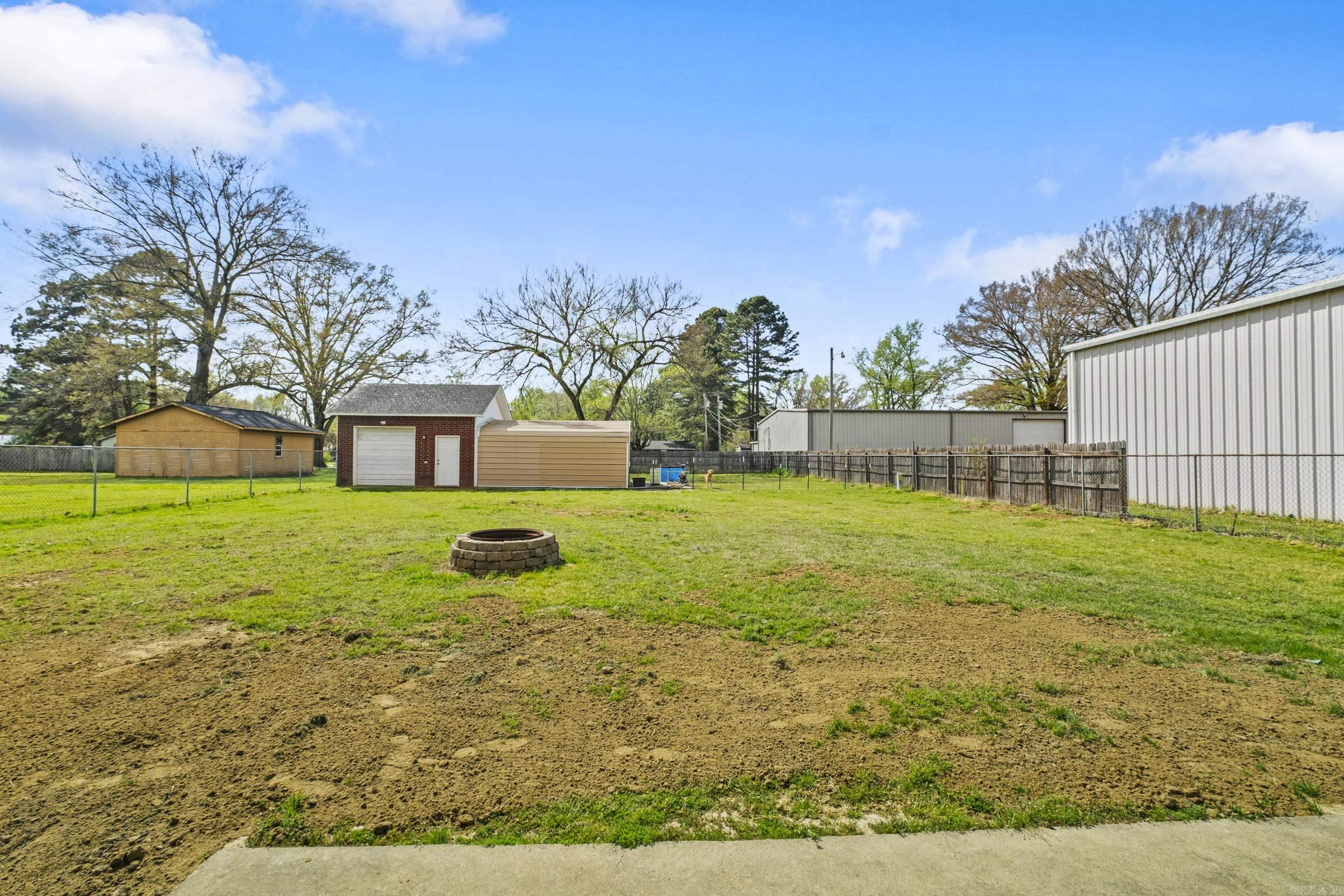 116 Riley  Higginson, AR