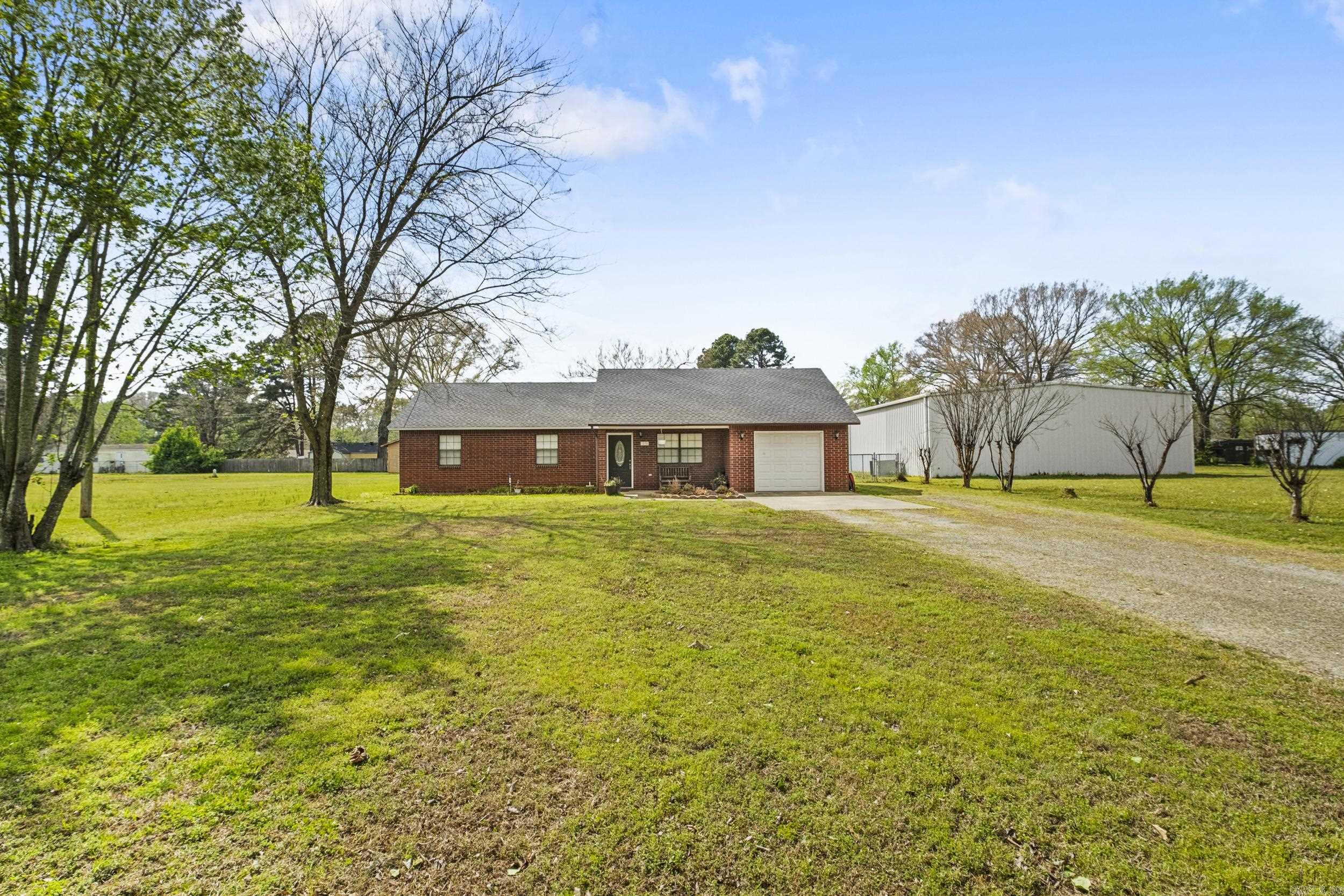 116 Riley  Higginson, AR