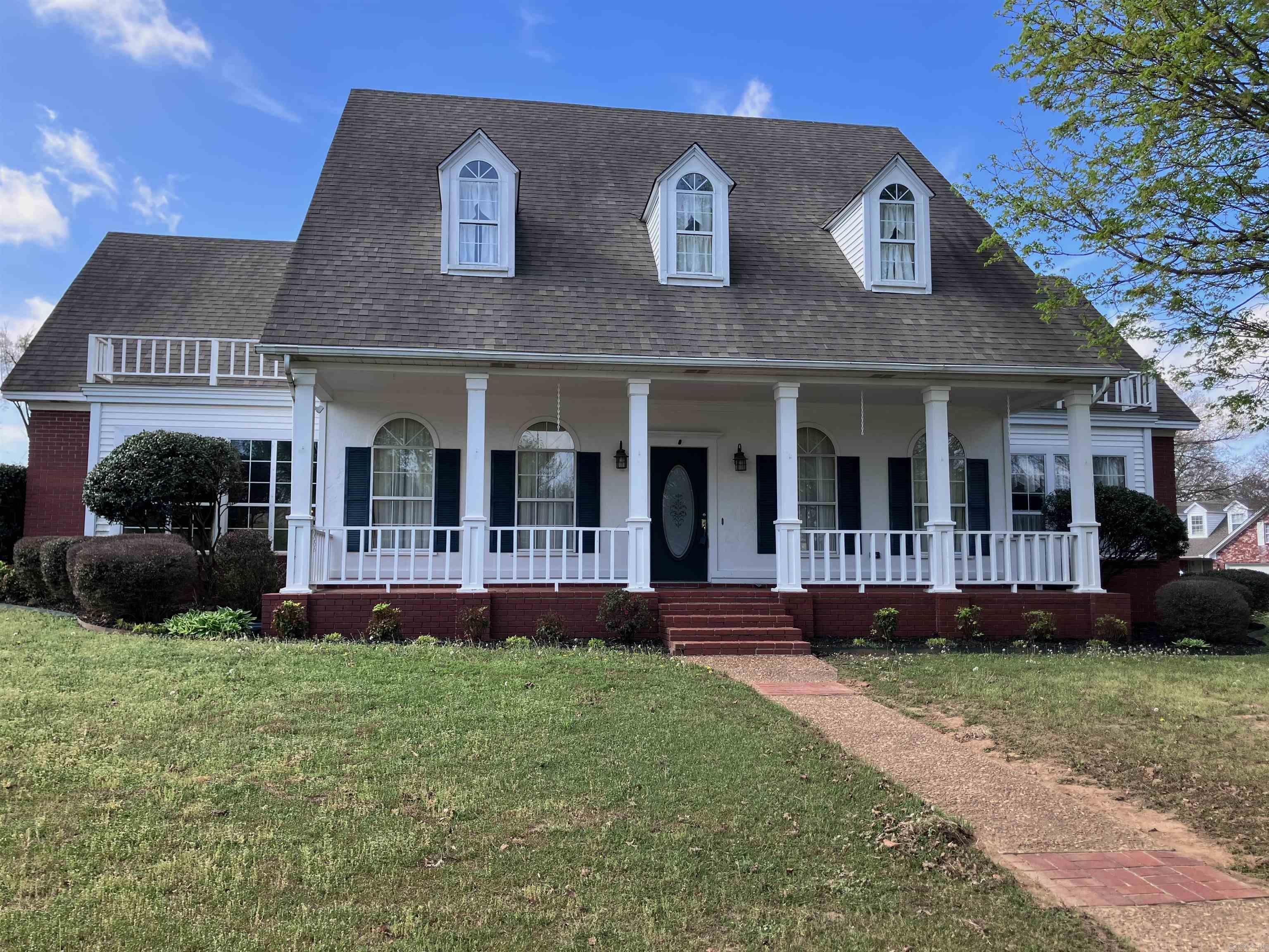 9 River Oaks  Searcy, AR