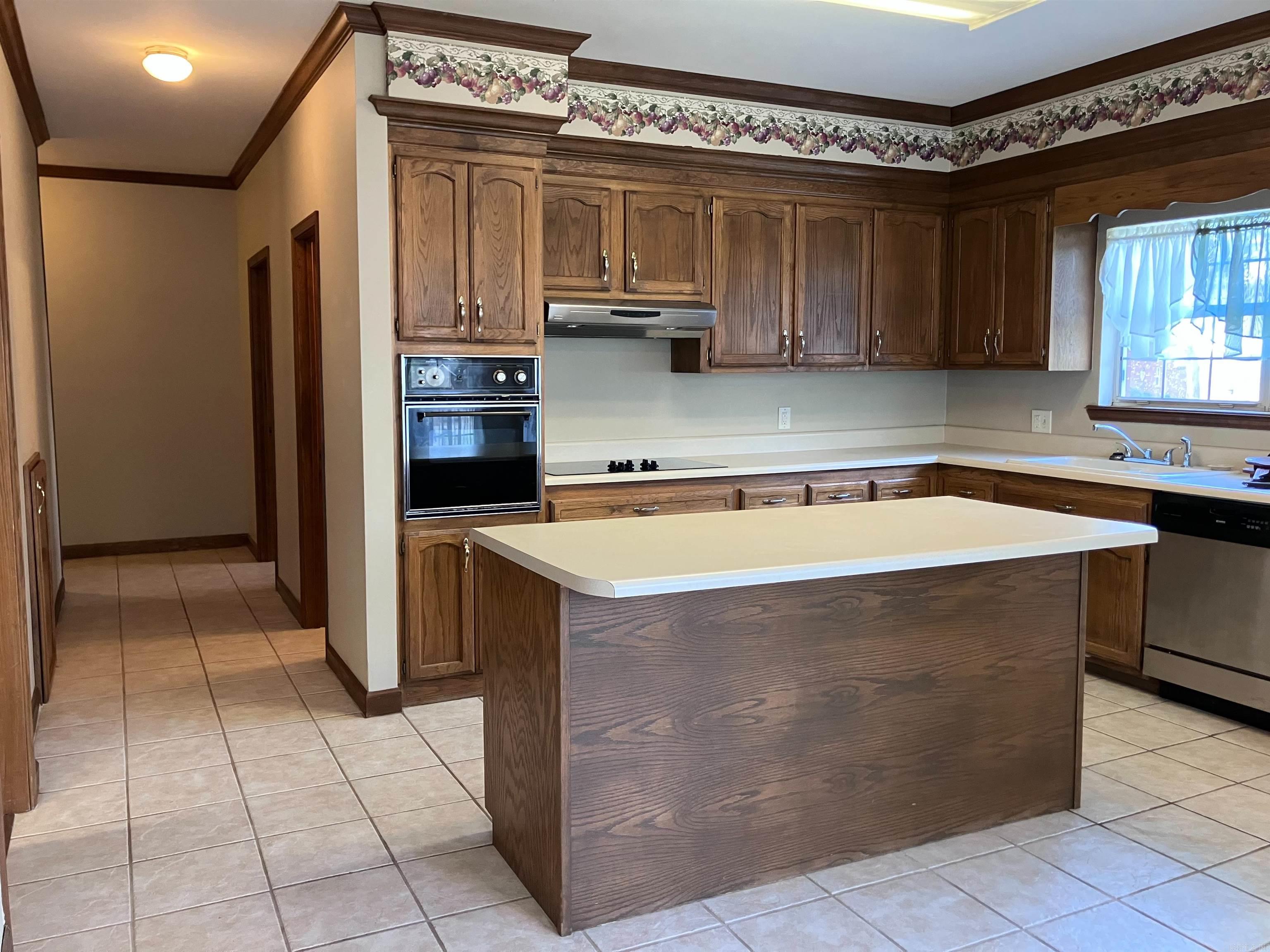 9 River Oaks  Searcy, AR