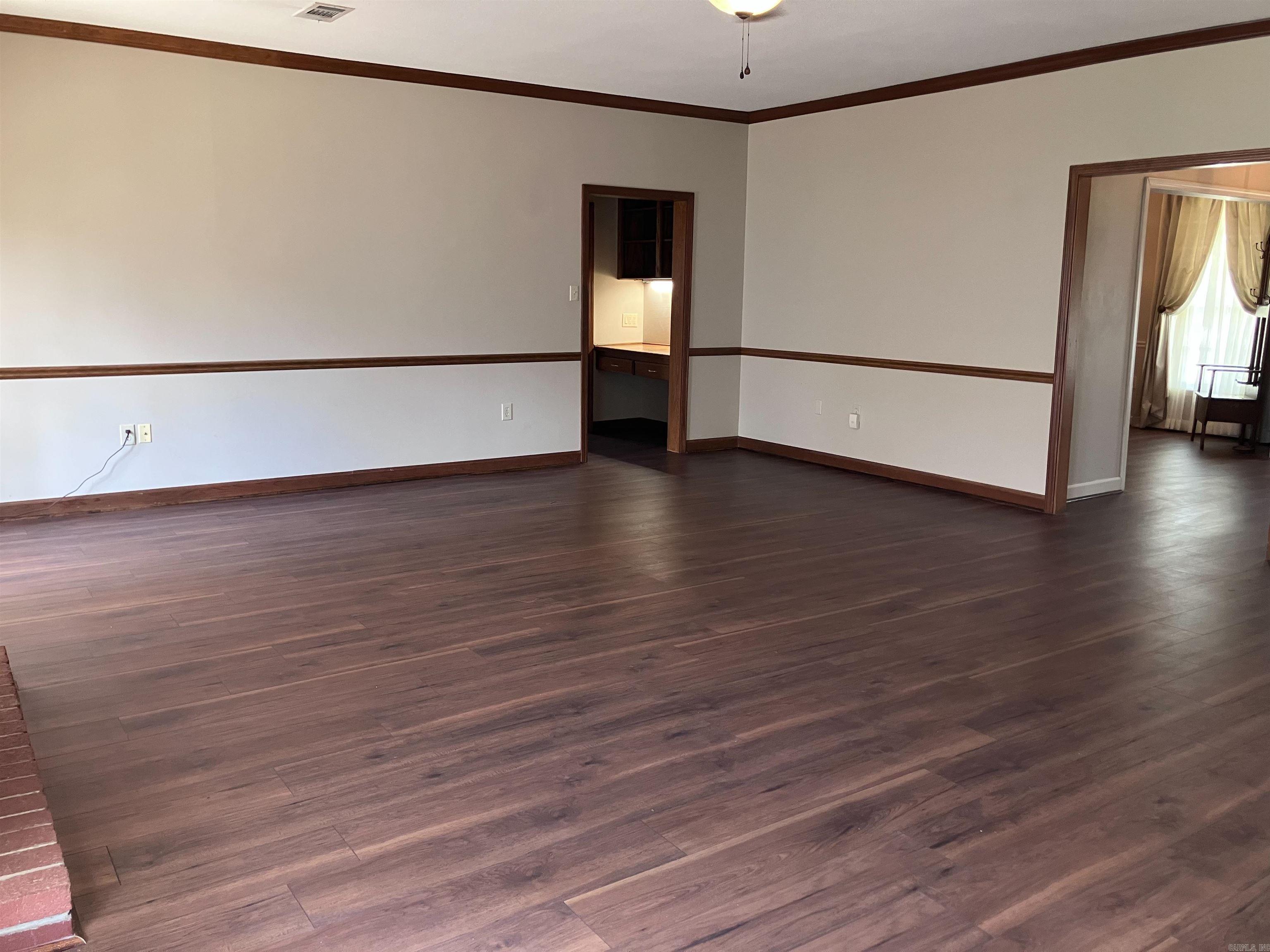 9 River Oaks Boulevard Searcy, AR 72143