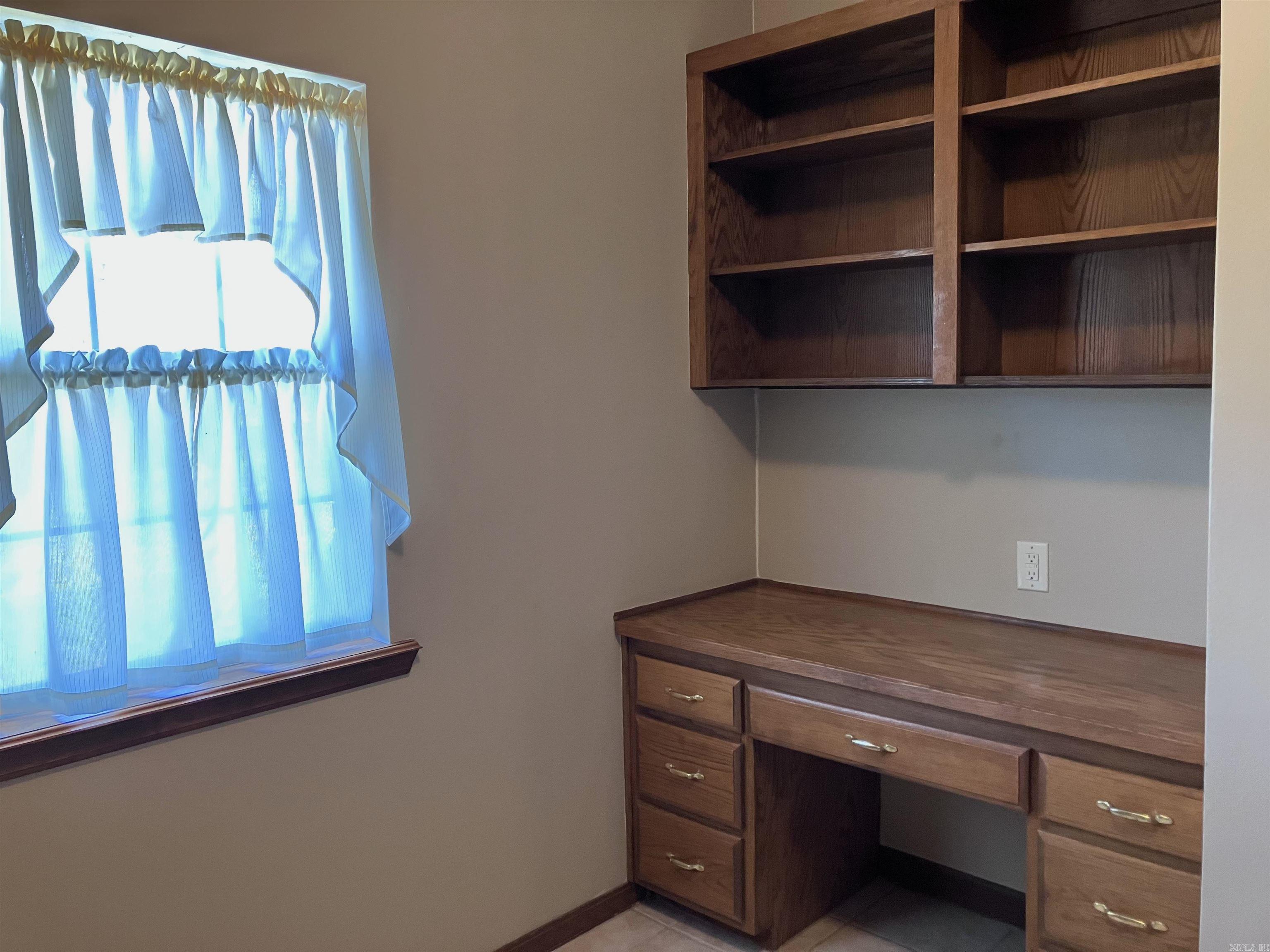 9 River Oaks Boulevard Searcy, AR 72143