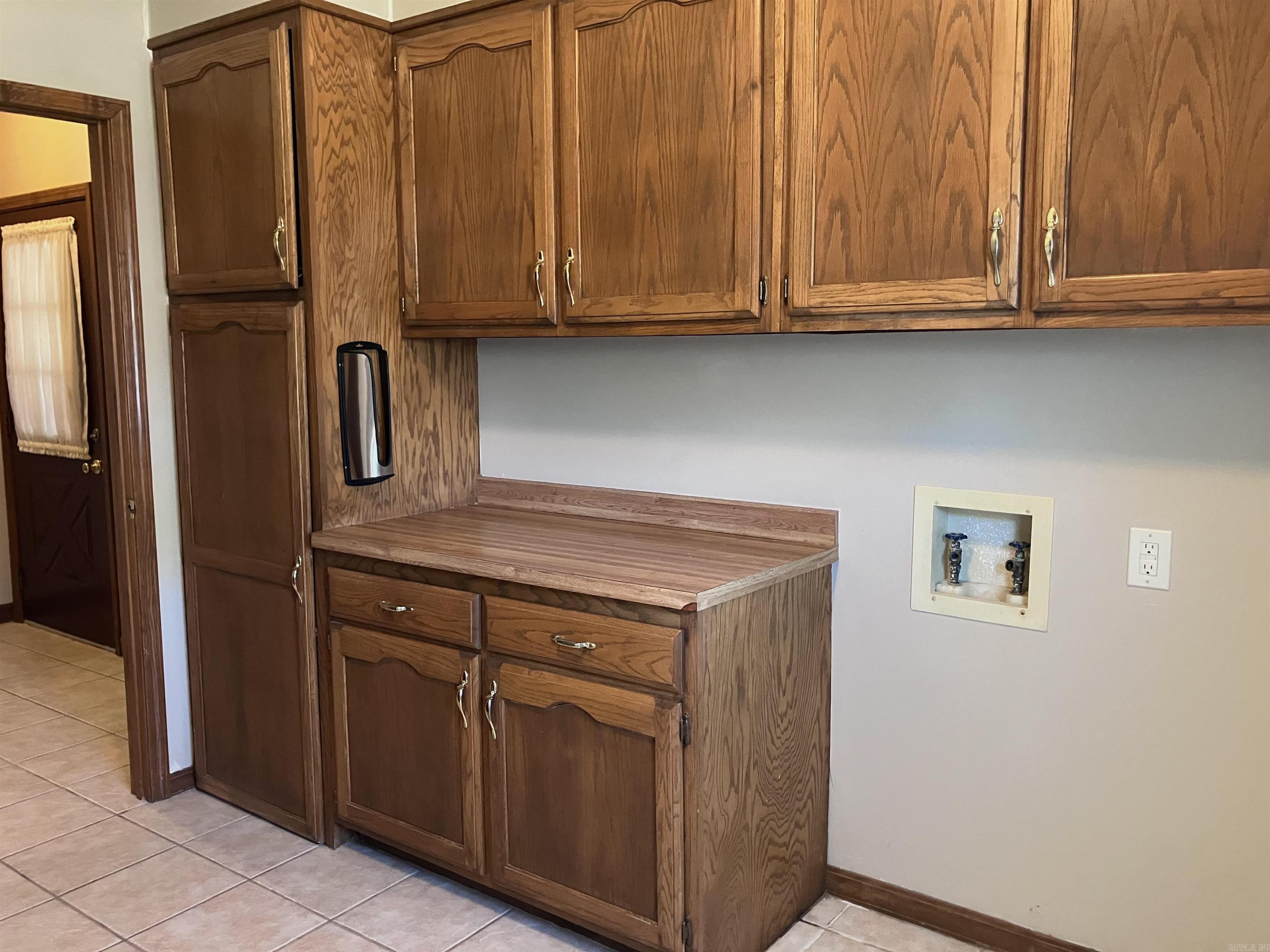 9 River Oaks Boulevard Searcy, AR 72143