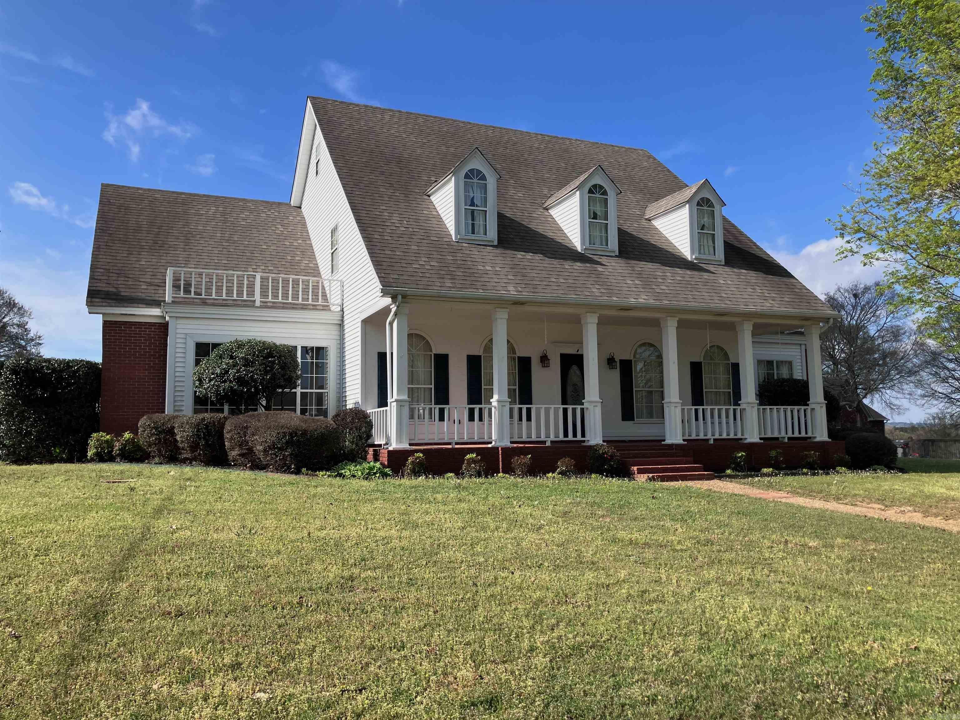 9 River Oaks  Searcy, AR