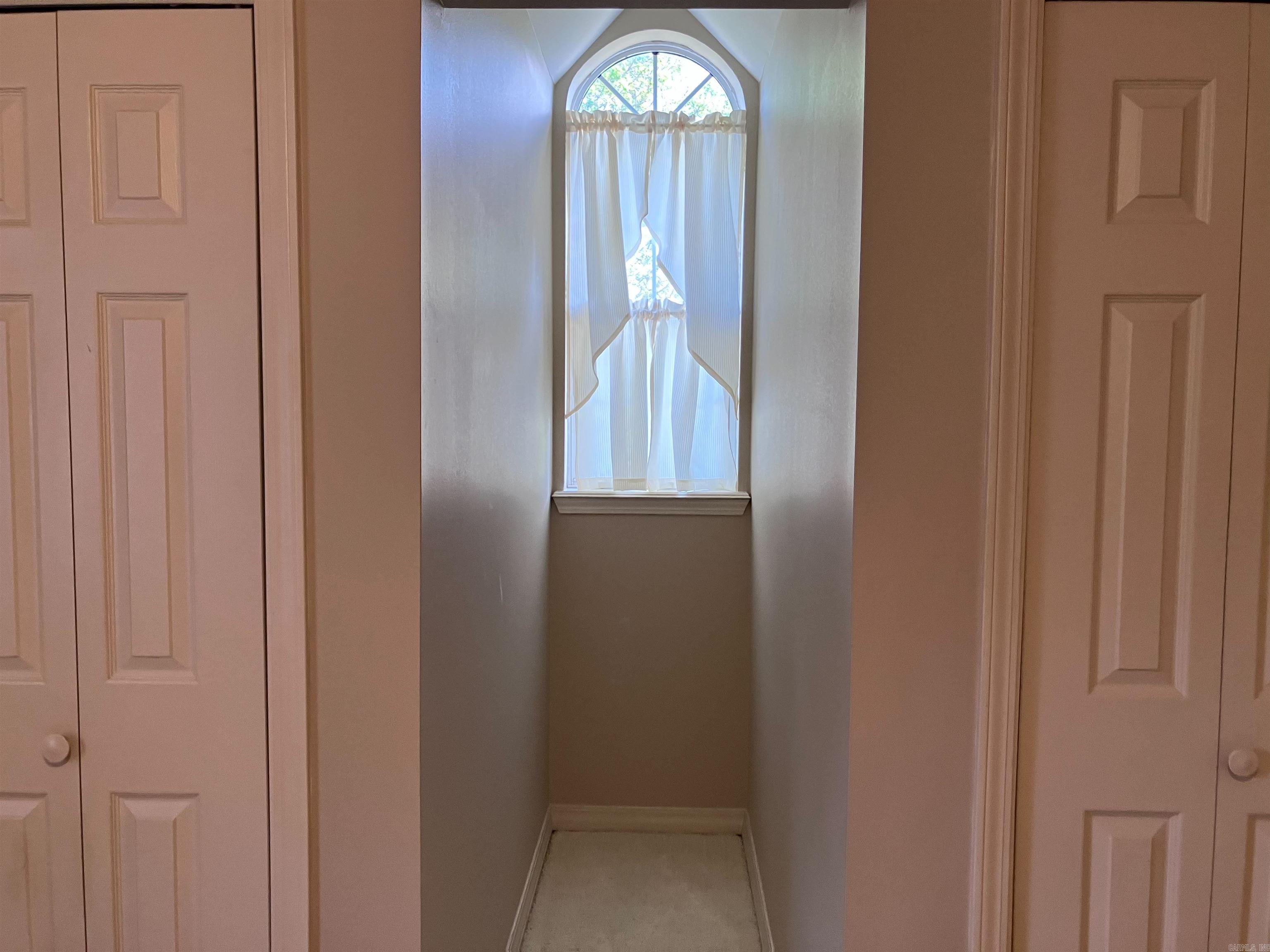 9 River Oaks Boulevard Searcy, AR 72143